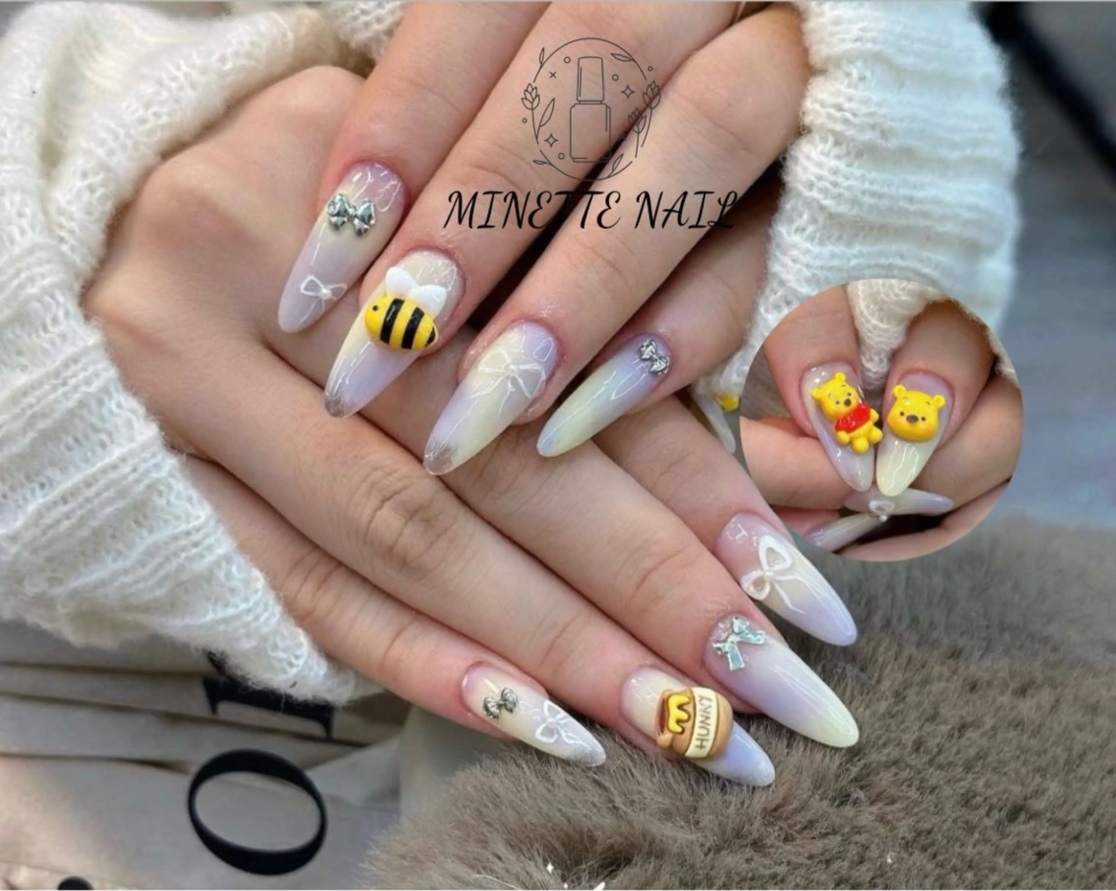 ネイル フレンチネイル ジェルネイル ガラスフレンチ 韓国ネイル マグネットネイル ハンドネイル Minette nail所属・Minette nailHuongのネイルデザイン