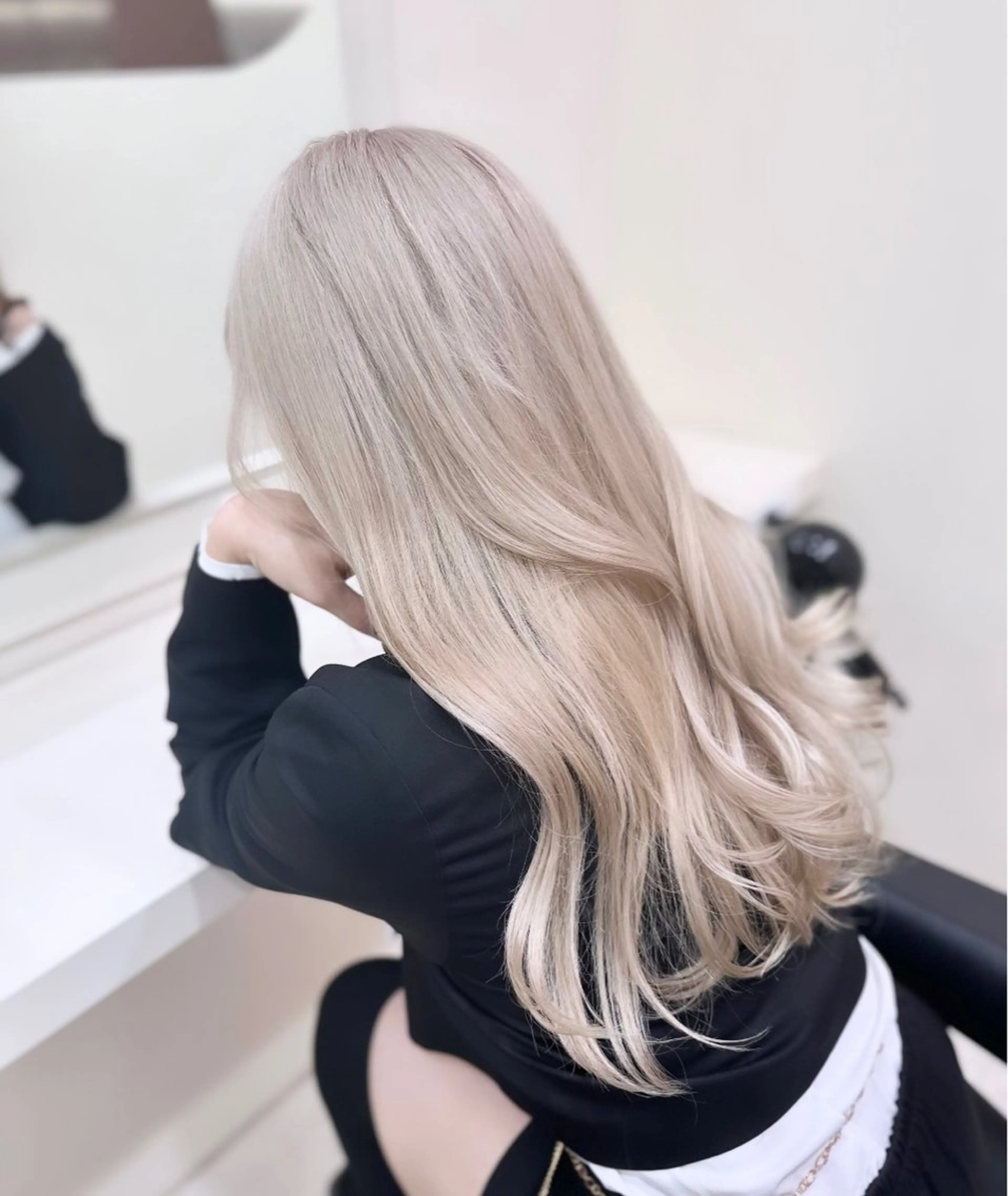 ロング 🎀淡めモテカラー WAKANA🎀のヘアスタイル