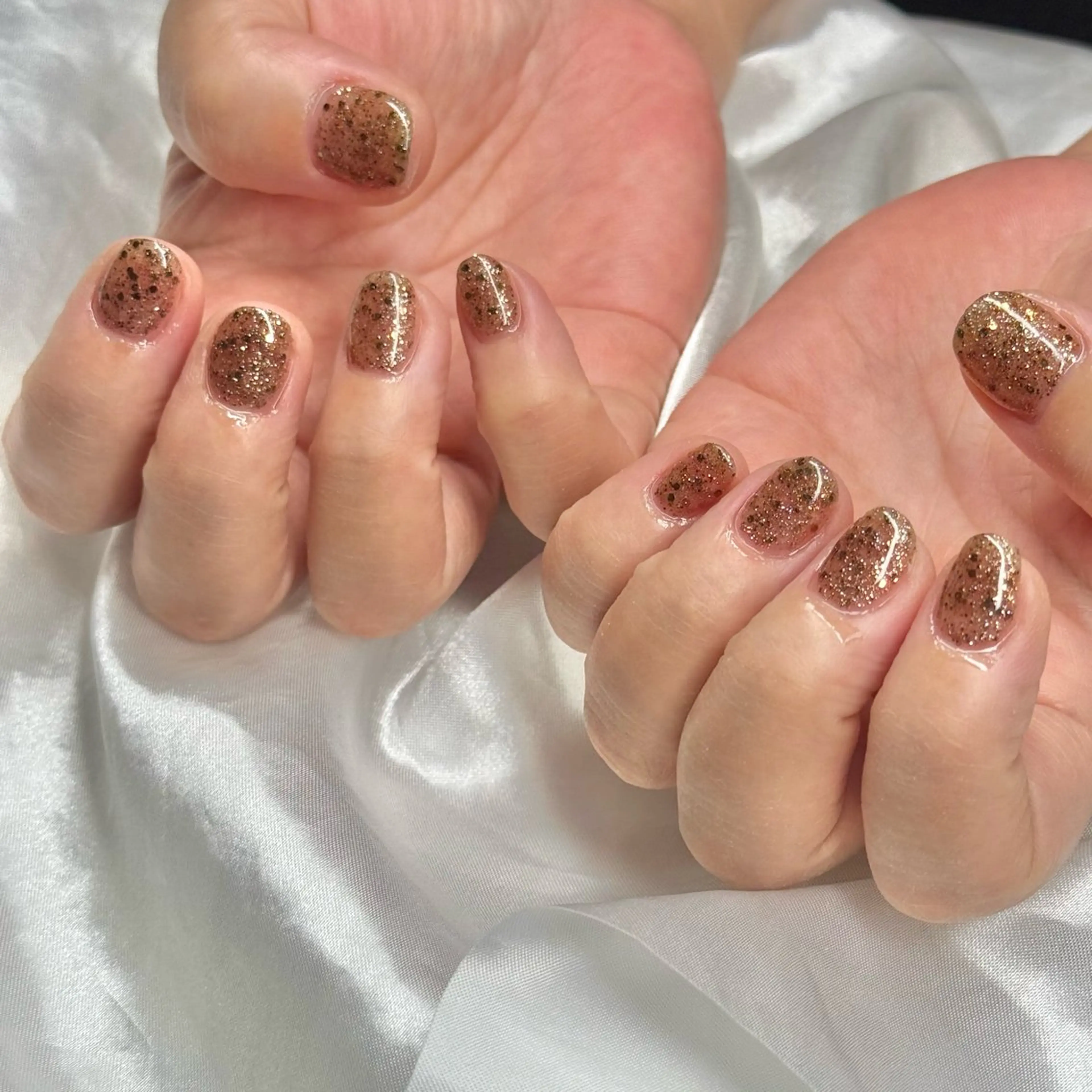 ネイル ブラウン ラメ(グリッター) ワンカラーネイル MALELI 北円山店所属・松浦 杏佳のネイルデザイン