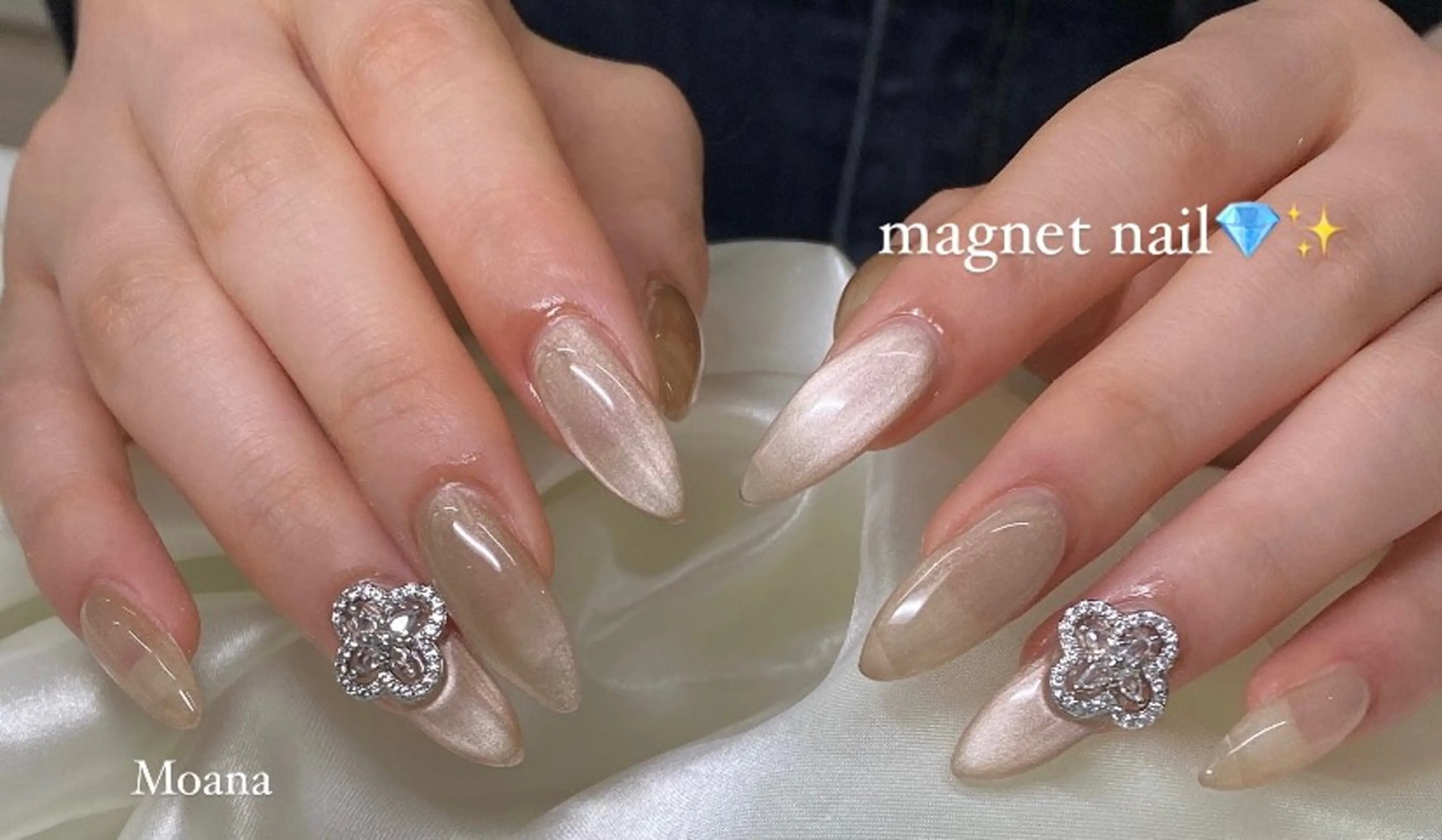 ネイル ロングネイル マグネットネイル ハンドネイル MoanaNail Manamiのネイルデザイン