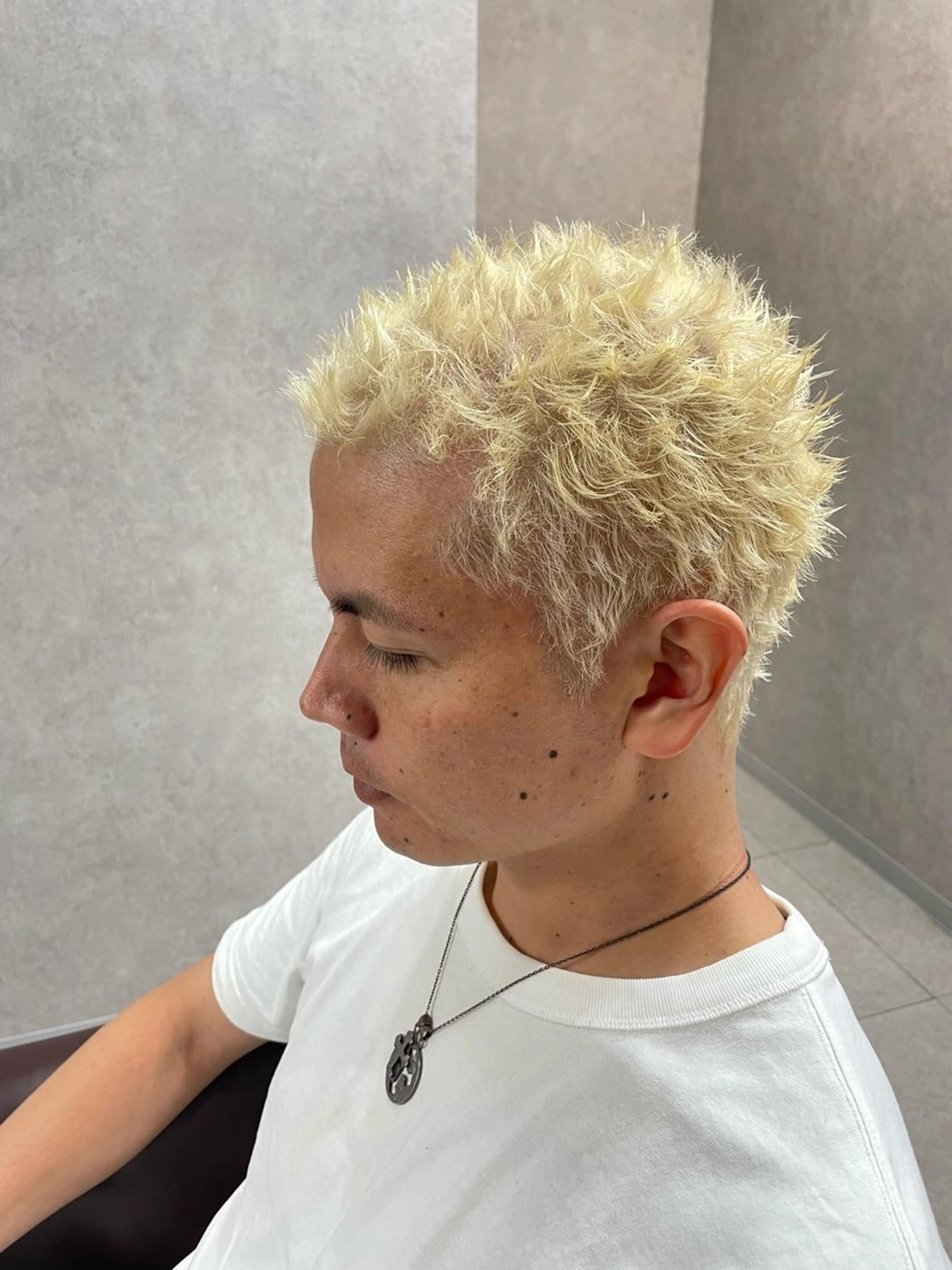【メンズ限定】カット＋ブリーチ＋ツイストパーマの写真