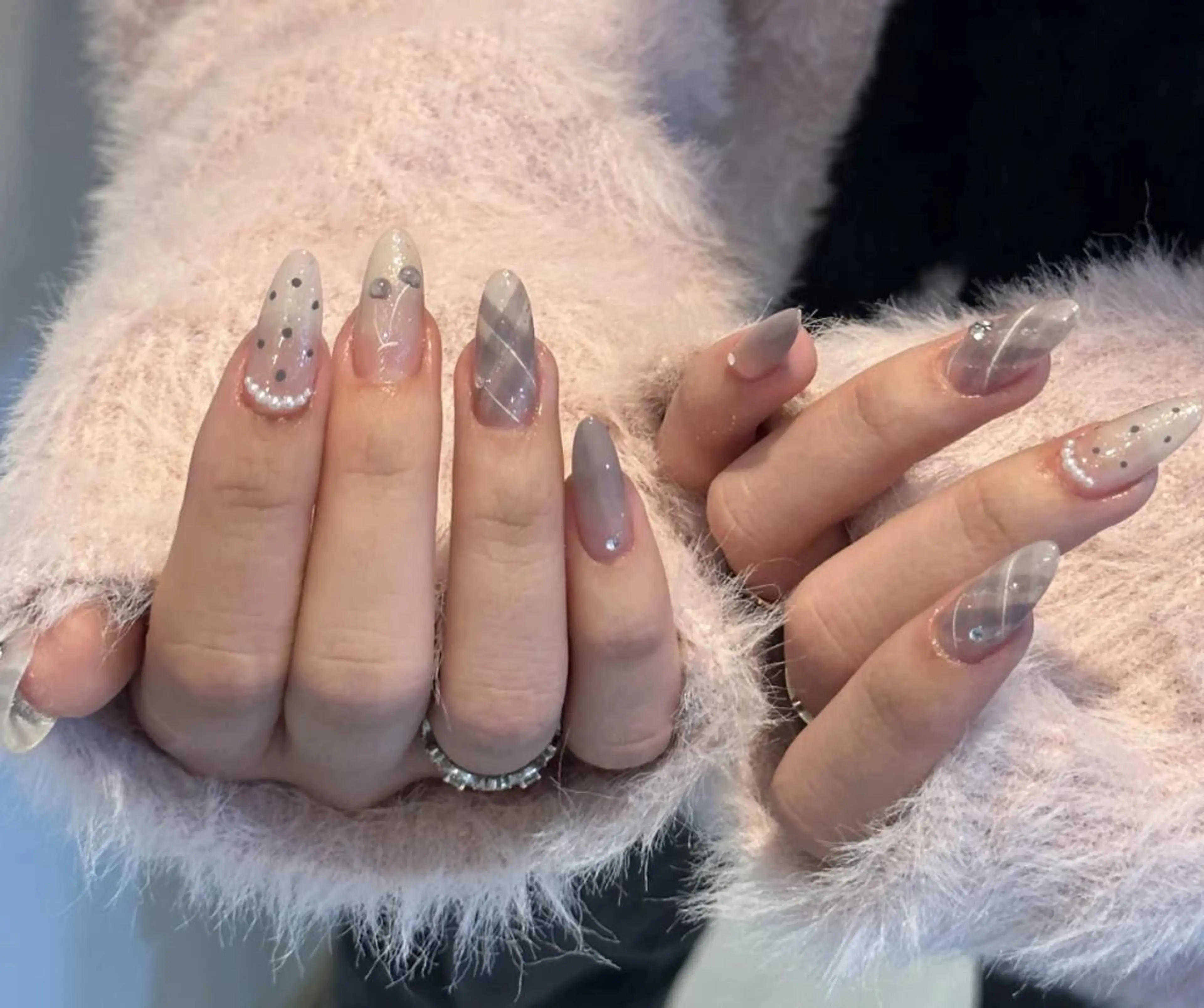 ネイル ハンドネイル 🍑 momo_nailのネイルデザイン