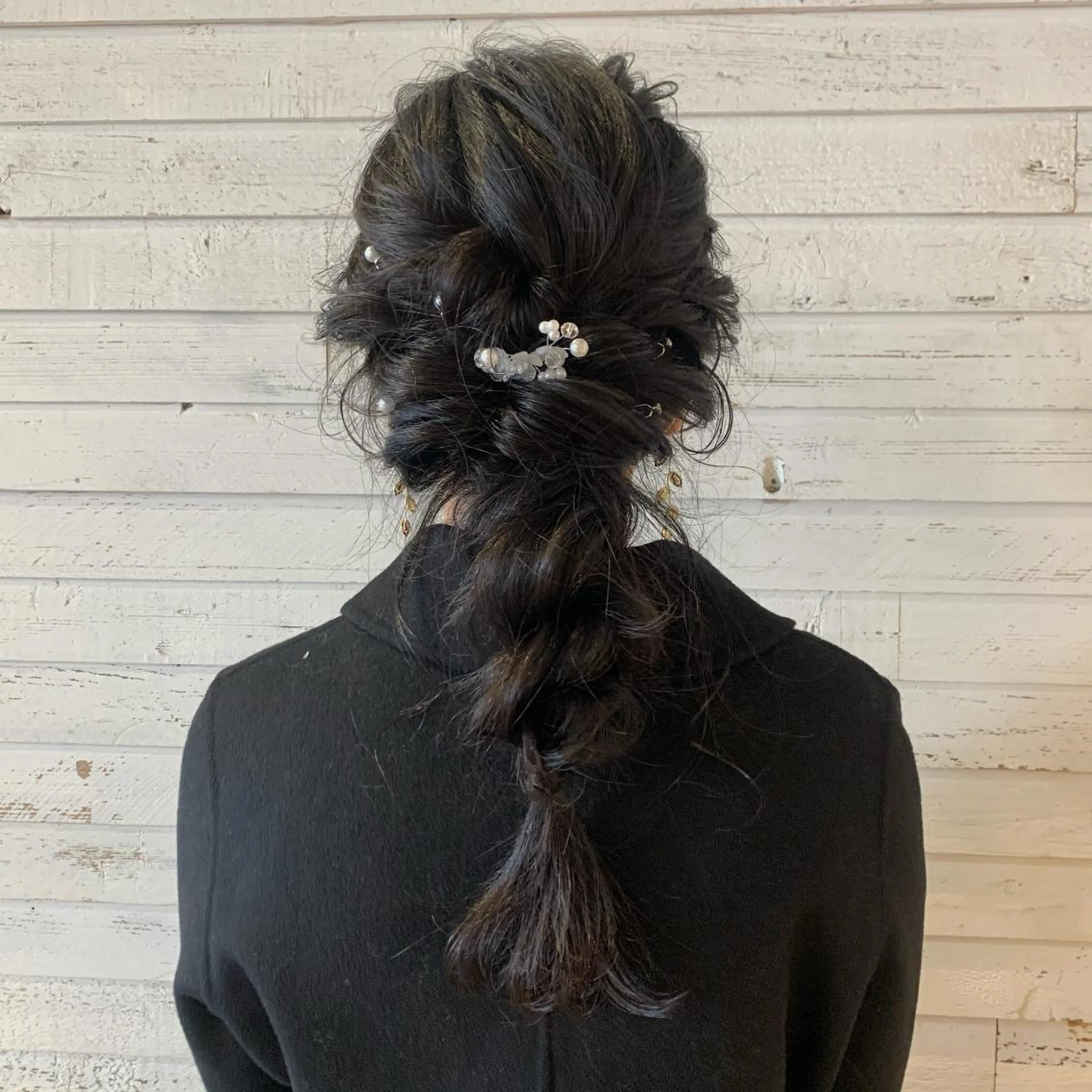 ロング ヘアアレンジ 結婚式・ブライダル 髪飾り ヘアセット 顔周りカット/アレン ジ/カラー小野寺紗良のヘアスタイル