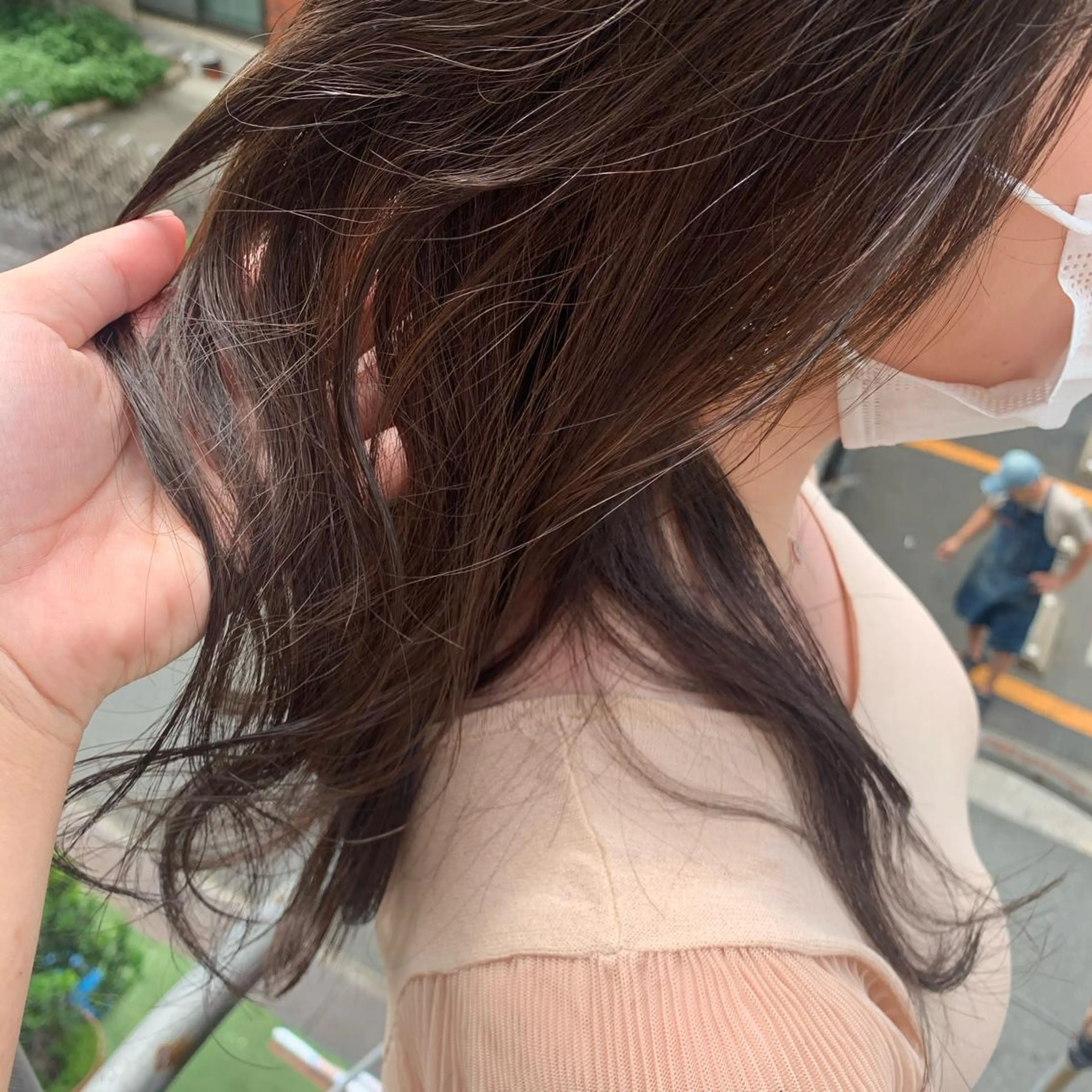 カラー グレージュ ヘアカラー MARU レイヤー/パーマのヘアスタイル