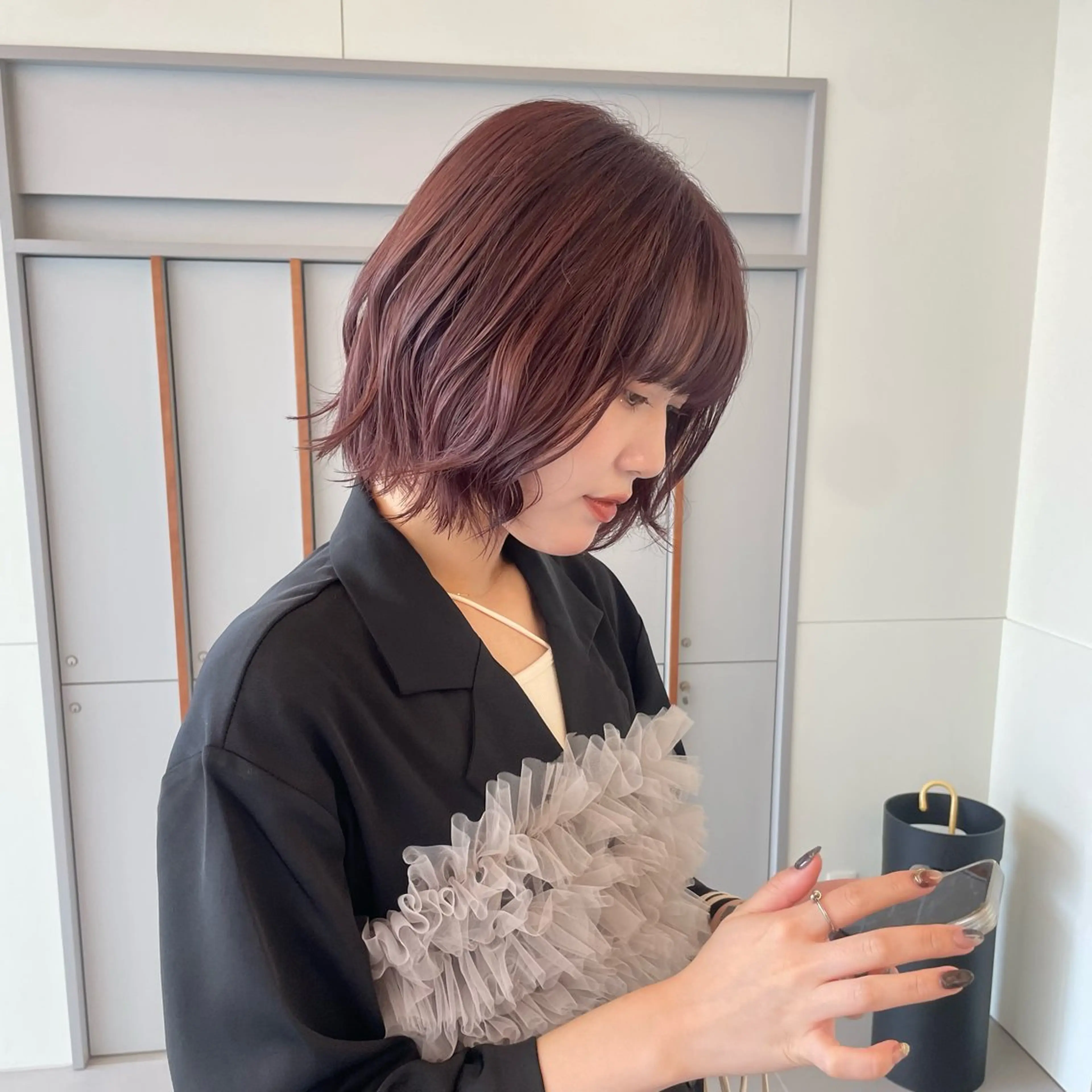 ショート カラー ベージュカラー ブリーチ 透明感カラー ディープラベンダー ダブルカラー ブリーチ/レイヤー 🌻Mutsumiのヘアスタイル