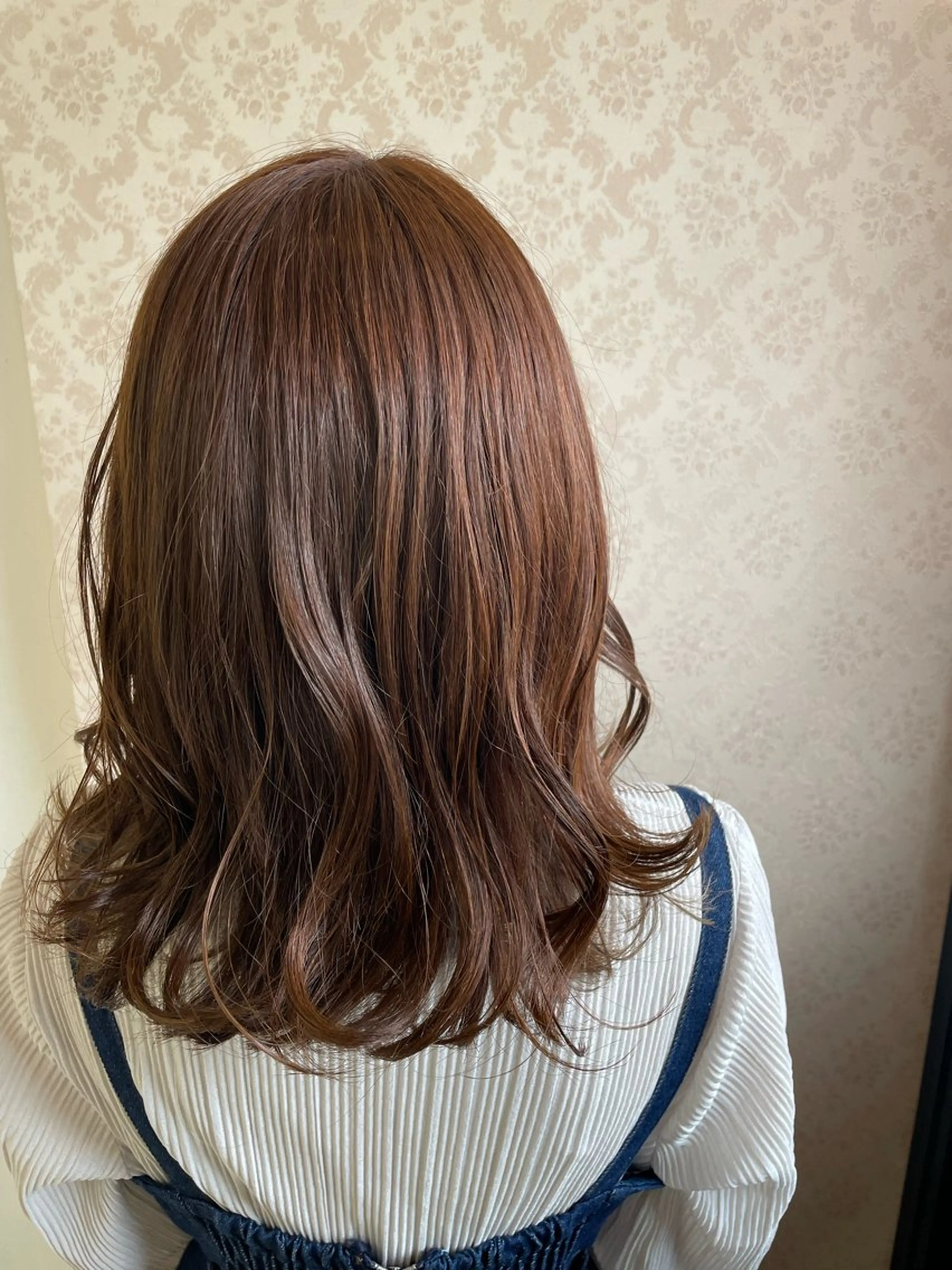 セミロング ヒヨシ ルナのヘアスタイル