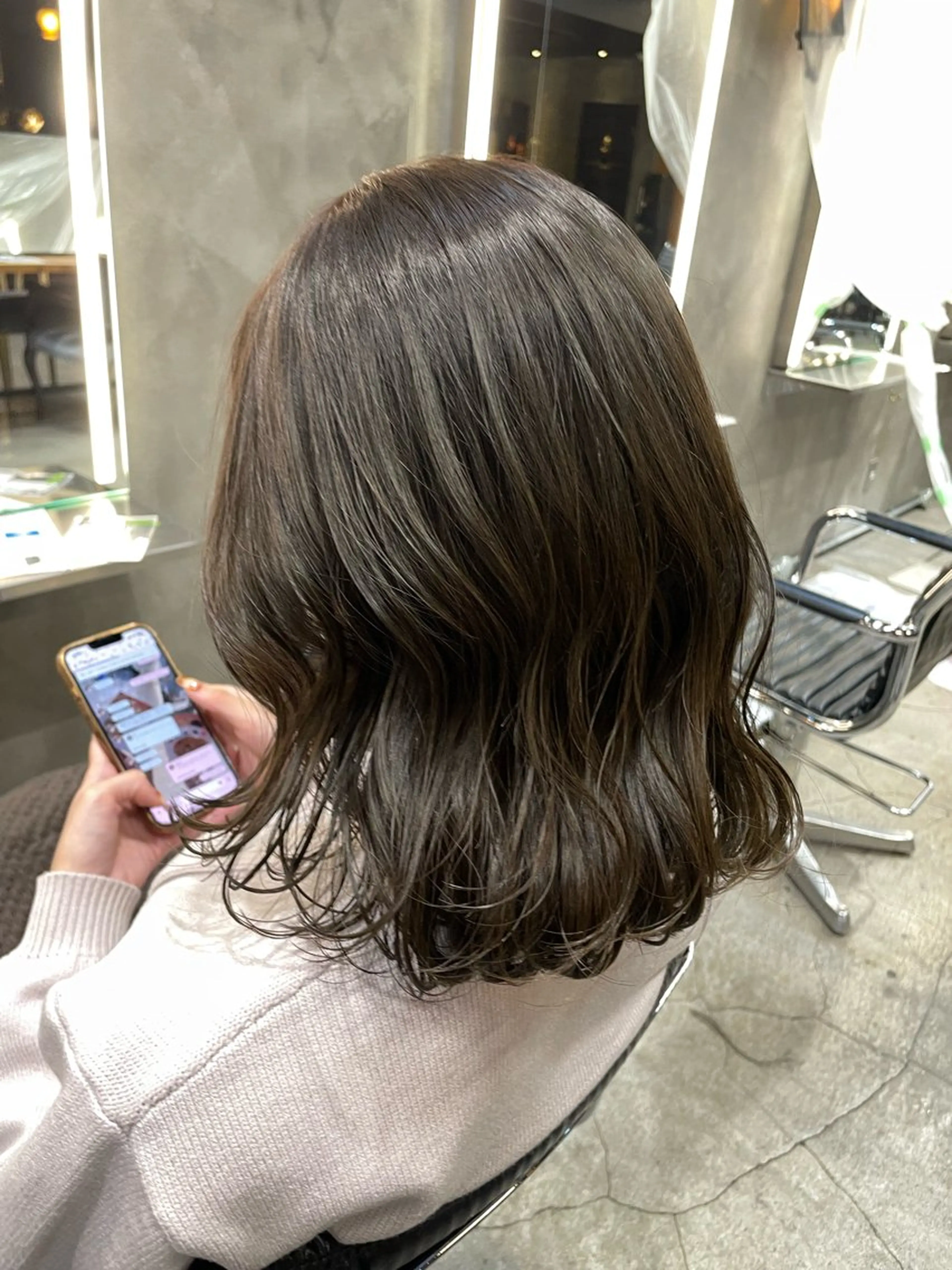 ミディアム カラー パーマ ヘアアレンジ レイヤー/ 透明感カラー/マドカのヘアスタイル