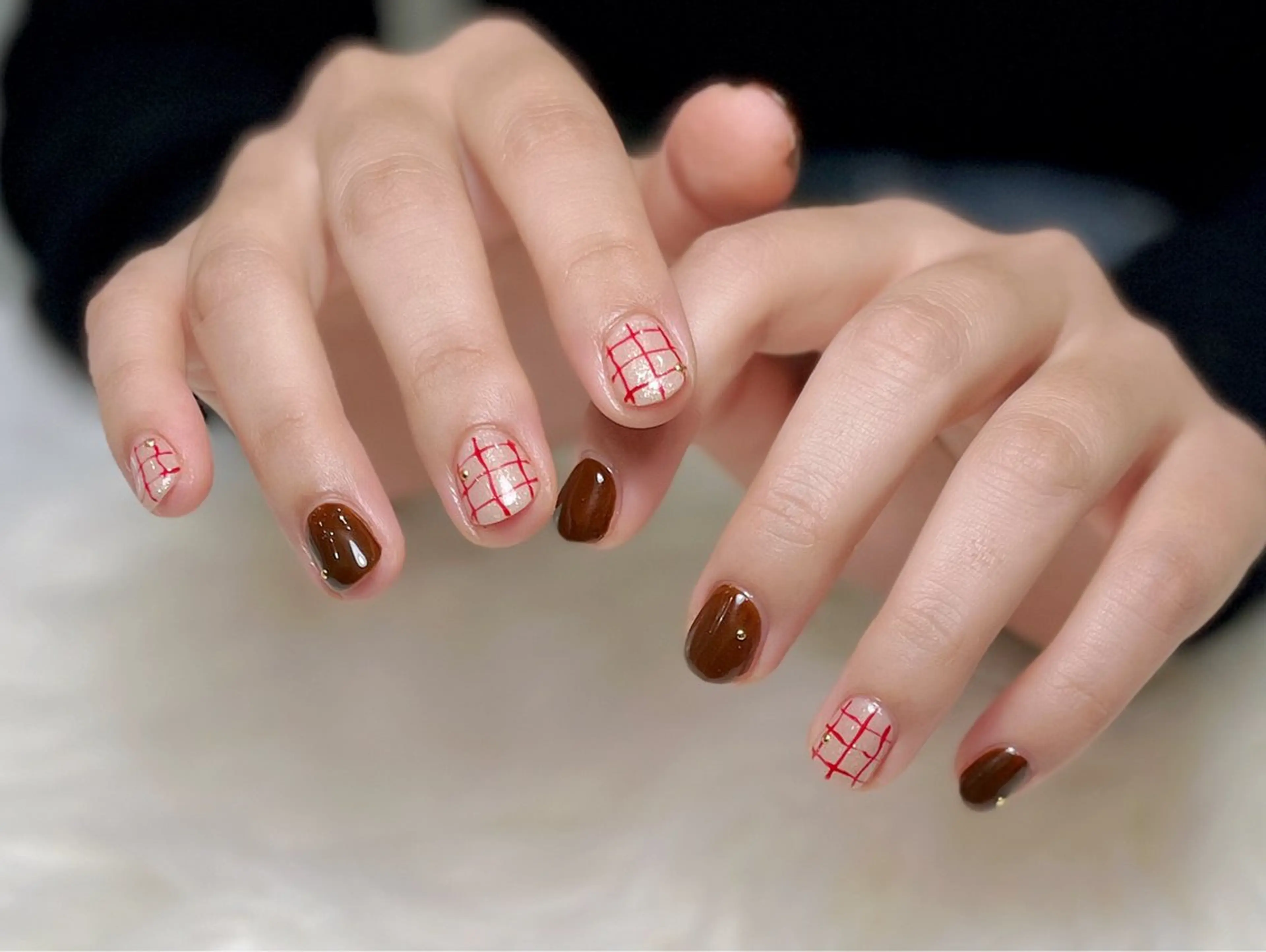 ネイル ERFOLG　GINZA横浜駅店所属・ERFOLG横浜店 石橋しのぶのネイルデザイン