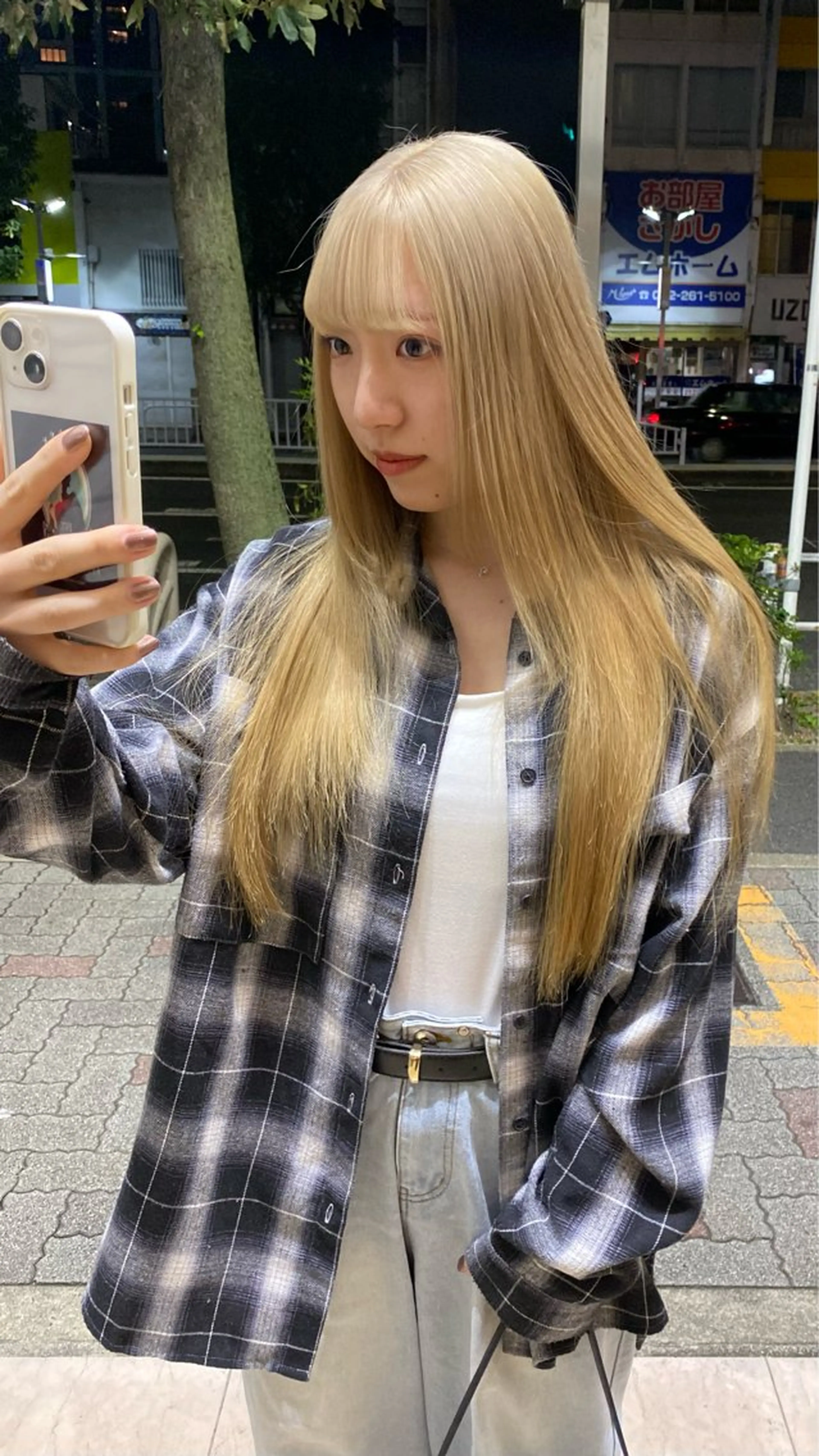 ロング ヘアカラー トリートメント 磯谷 朋のヘアスタイル