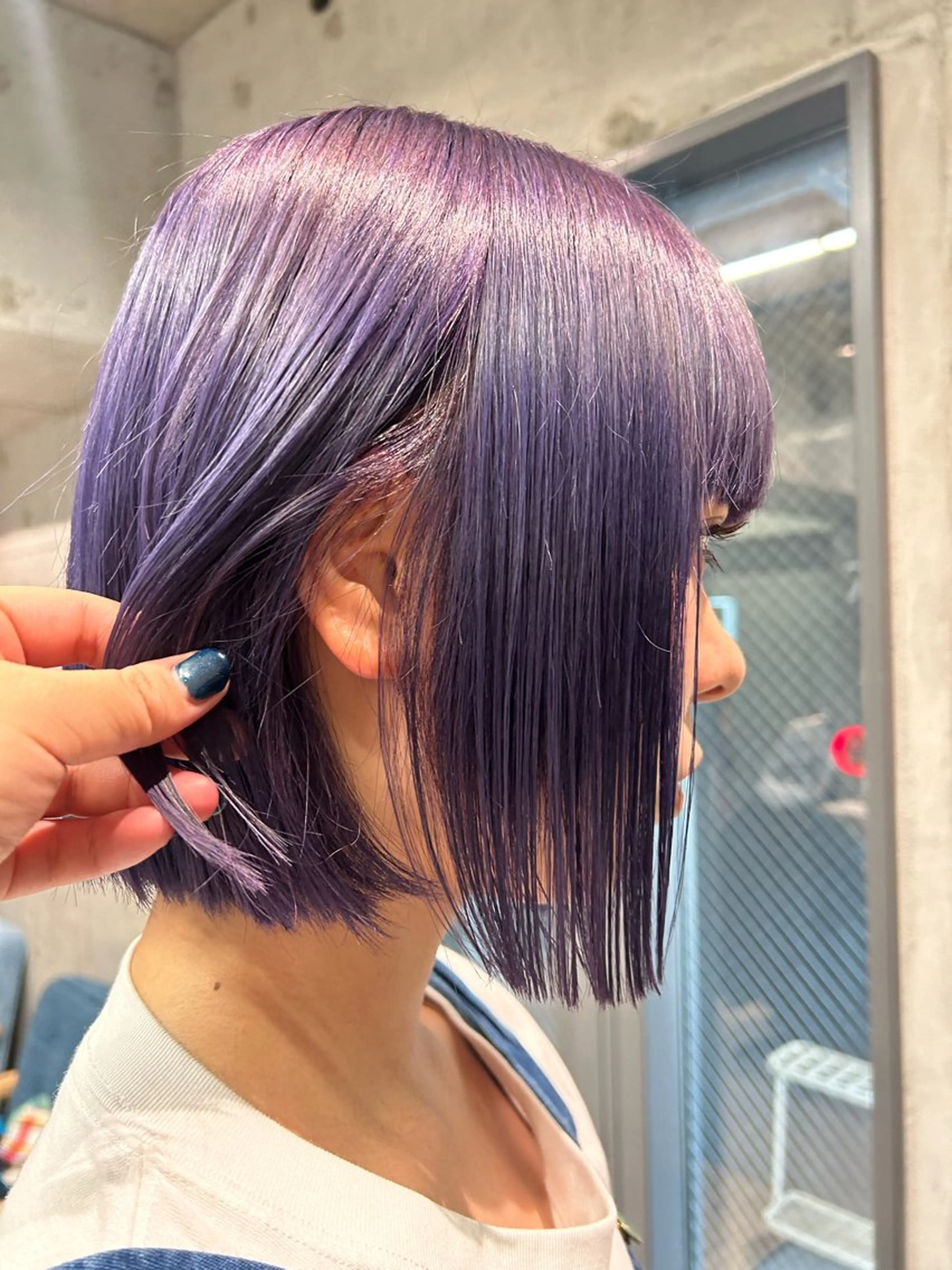 ショート カット ぱつっとボブ/Wカラ ー/ことこ🍒のヘアスタイル