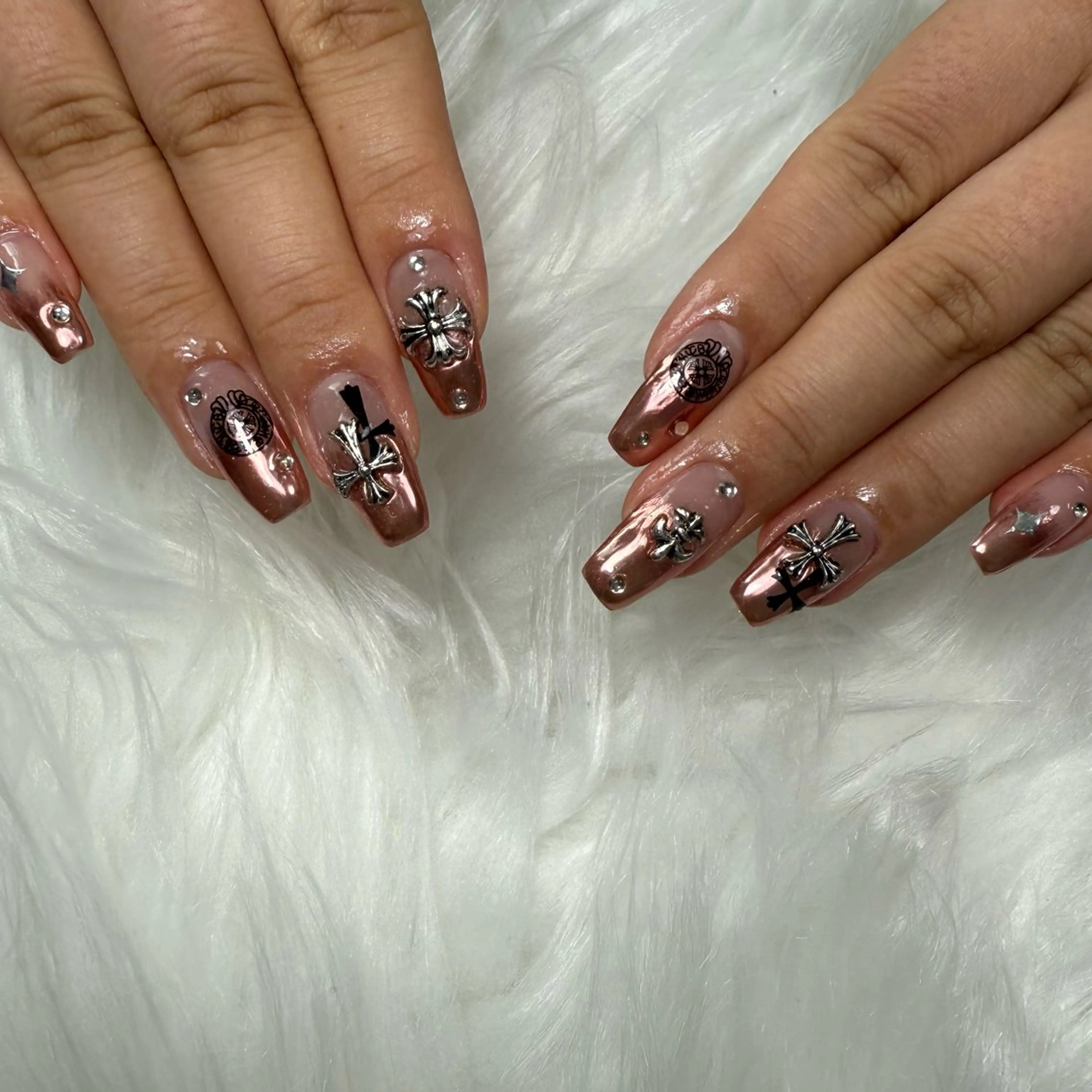 ネイル ミラーネイル ハンドネイル L'ino nailのネイルデザイン