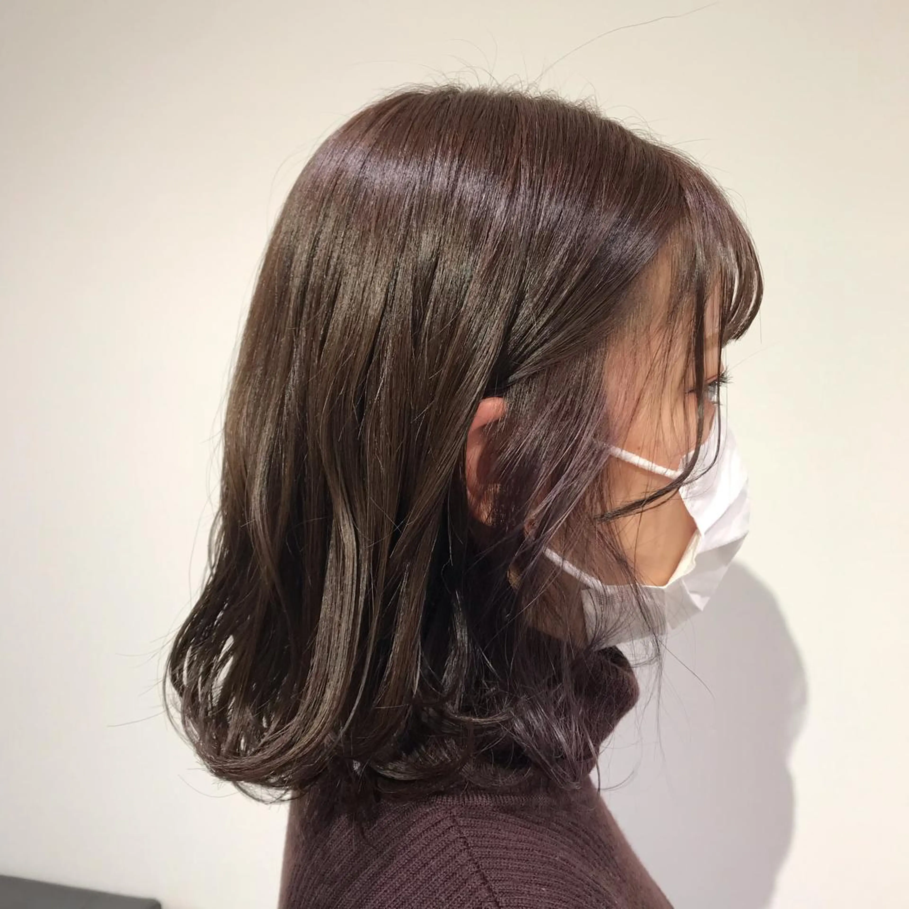 ミディアム カラー 透明感カラー イヤリングカラー グレージュ ラベンダーカラー ラベンダーグレージュ ヘアカラー トリートメント 暖色カラー🌹 中山由梨のヘアスタイル