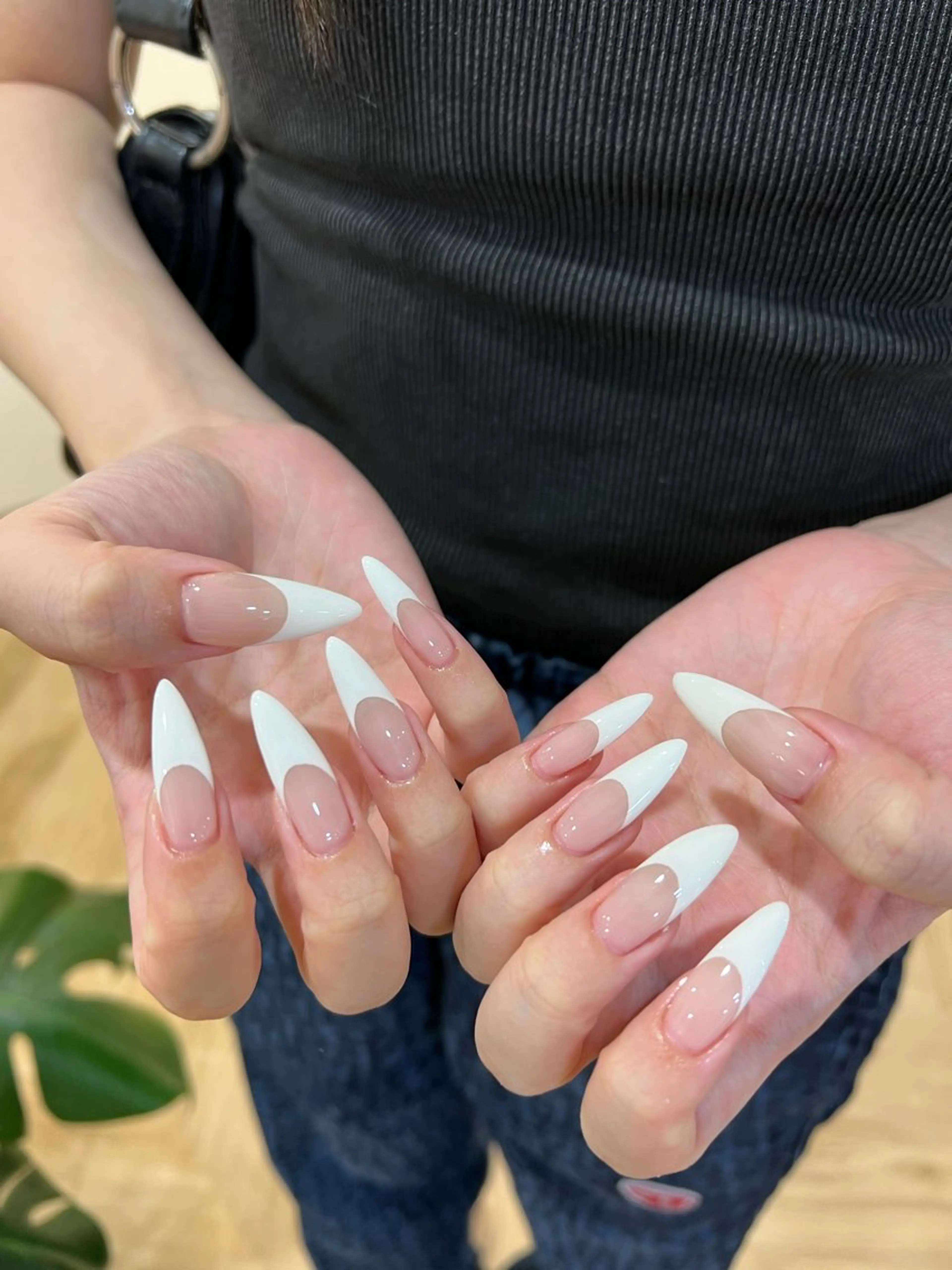 ネイル ハンドネイル フットネイル ハンドケア Nes.Nail所属・Miyagi Asamiのネイルデザイン