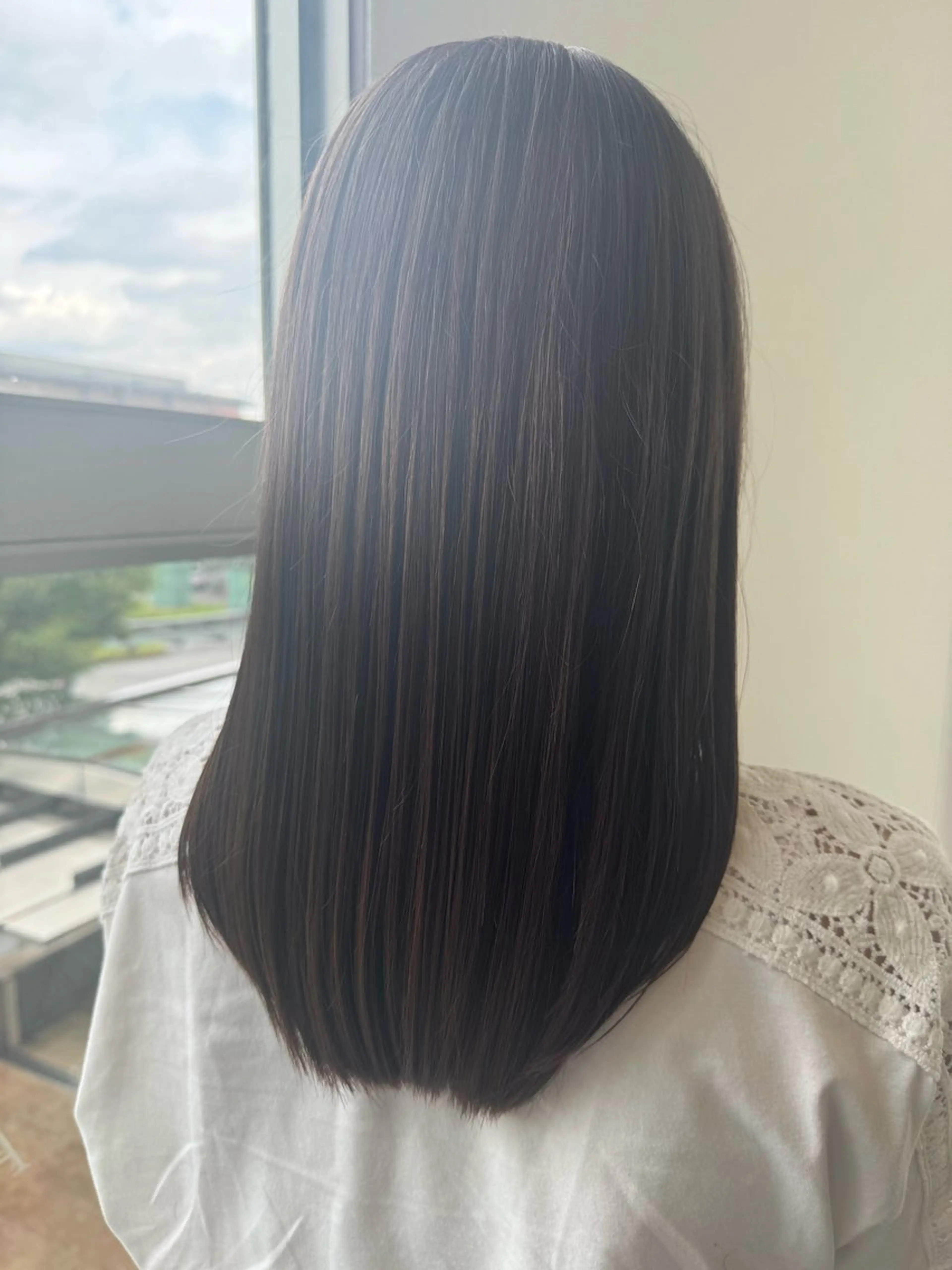 セミロング ヘアカラー 透明感color ハイトーン✨みくりのヘアスタイル