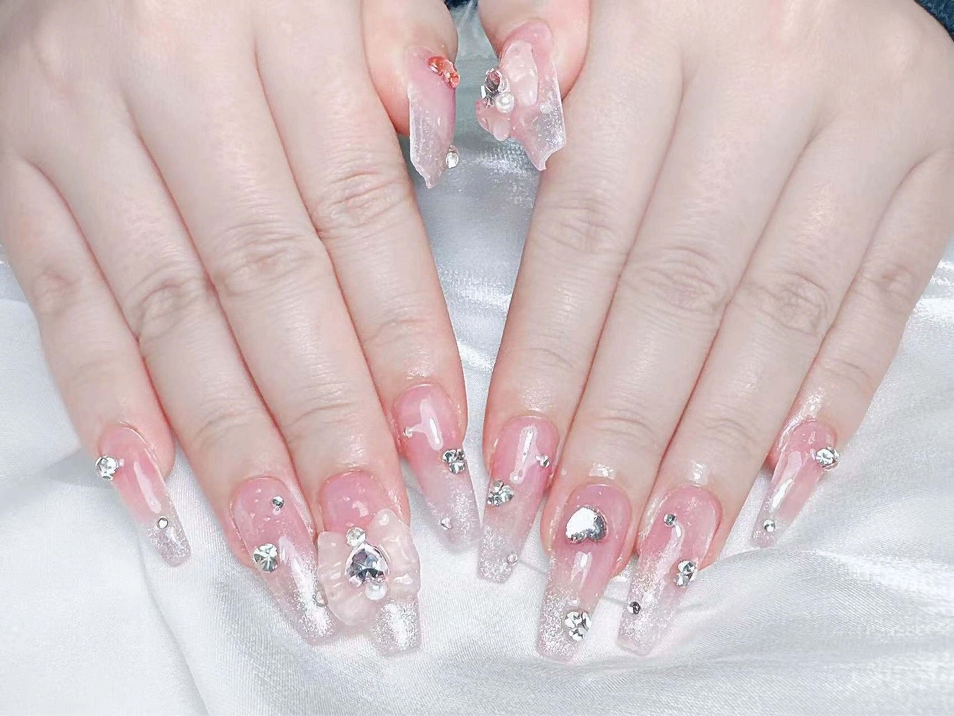 ネイル 🎀M nails✨ ビューティーのネイルデザイン