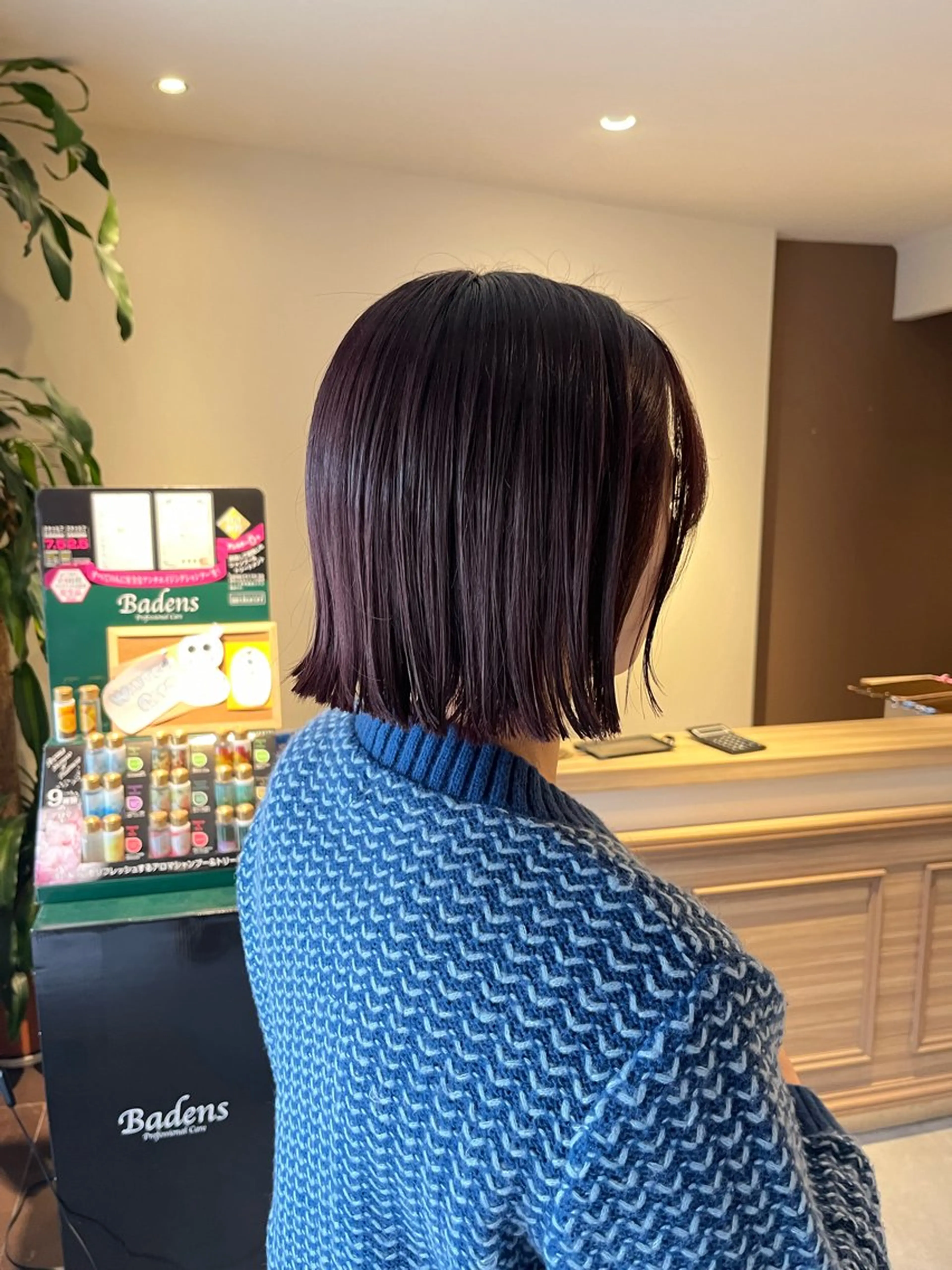 ショート カラー 切りっぱなしボブ グレージュ ラベンダーカラー ラベンダーグレージュ ラベンダーグレー カット ヘアカラー 川越 輝梨奈のヘアスタイル