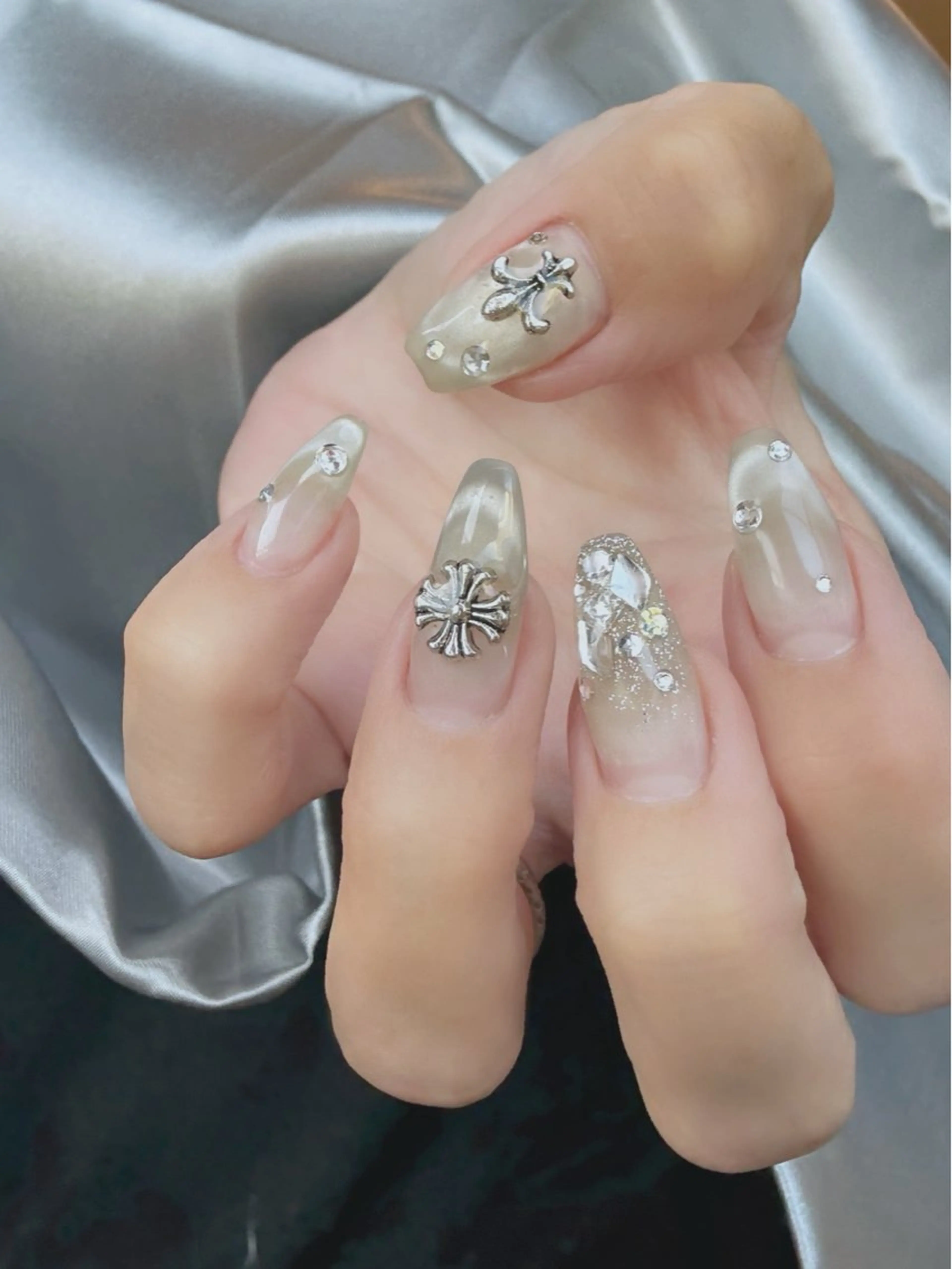 ネイル ハンドネイル 平井 幸のネイルデザイン