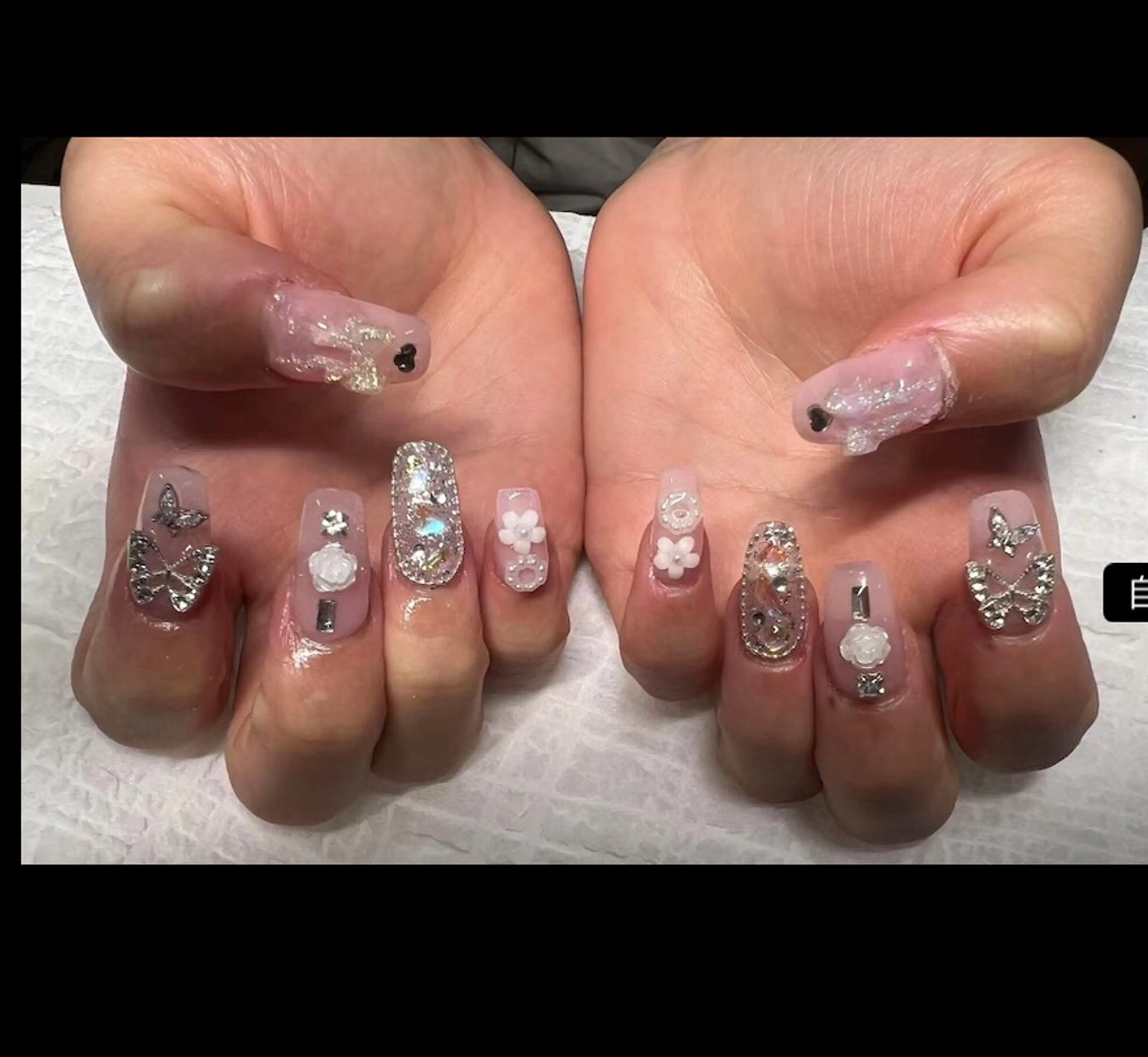 🎀🉐チッブ長さ出し+ 🎀🉐パーツ付け放題🎀🉐ケア込みの写真