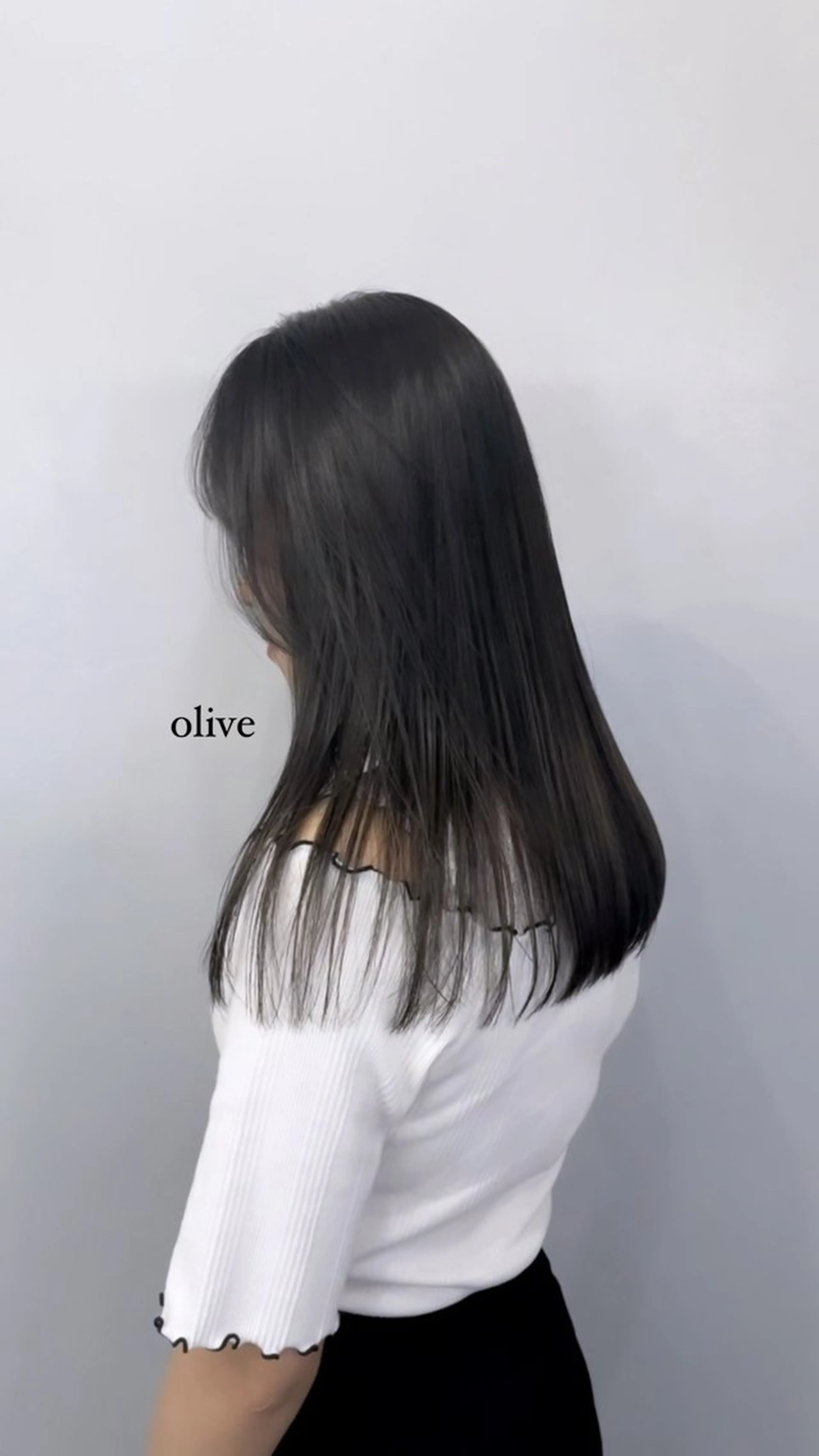 ロング カラー ヘアアレンジ グレージュ オリーブカラー ヘアカラー 縮毛矯正 トリートメント ヘアセット 💐大人可愛く Kroda💐のヘアスタイル