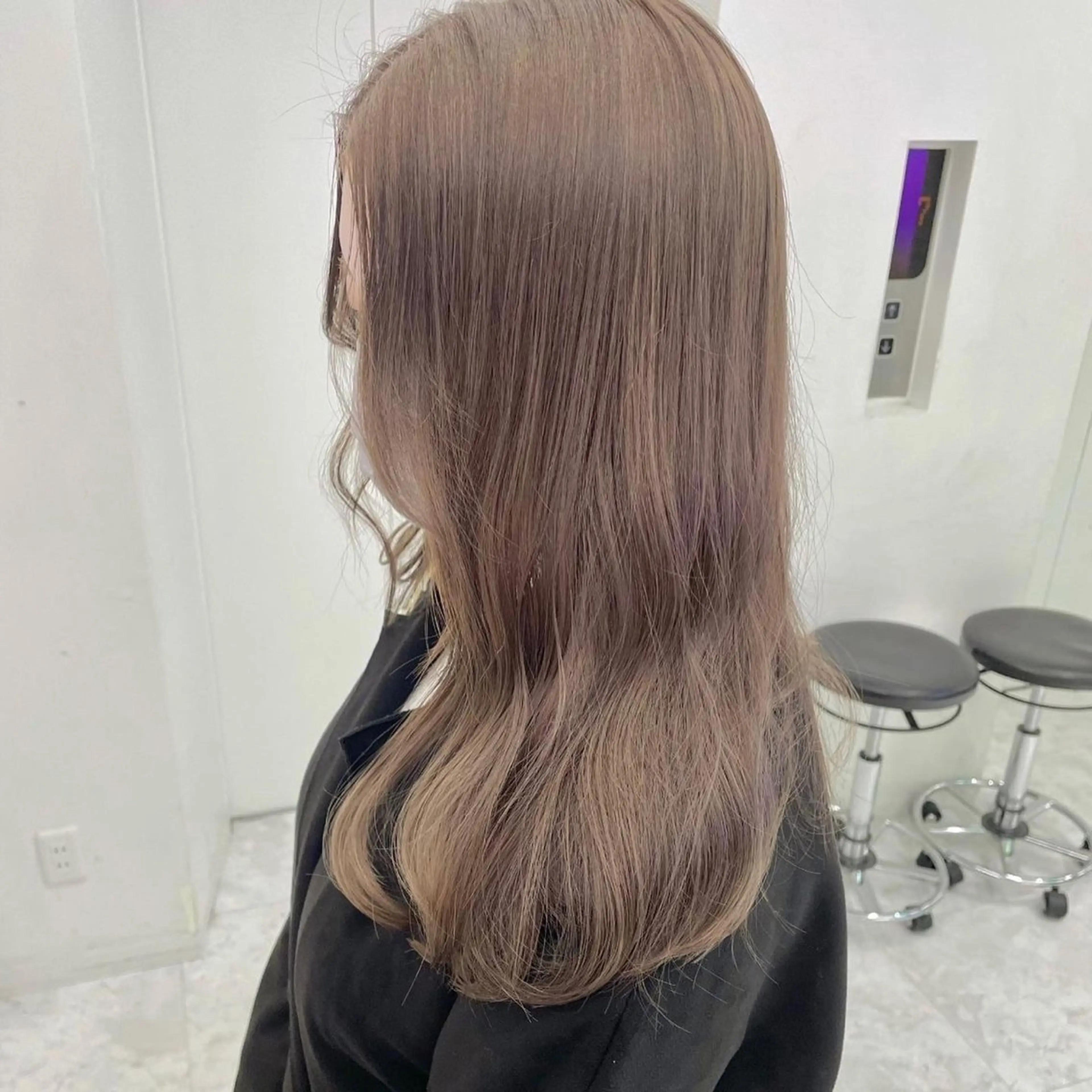 ロング カラー グレージュ ミルクティーグレージュ 💖トレンド夏 カラー💖FUTAのヘアスタイル