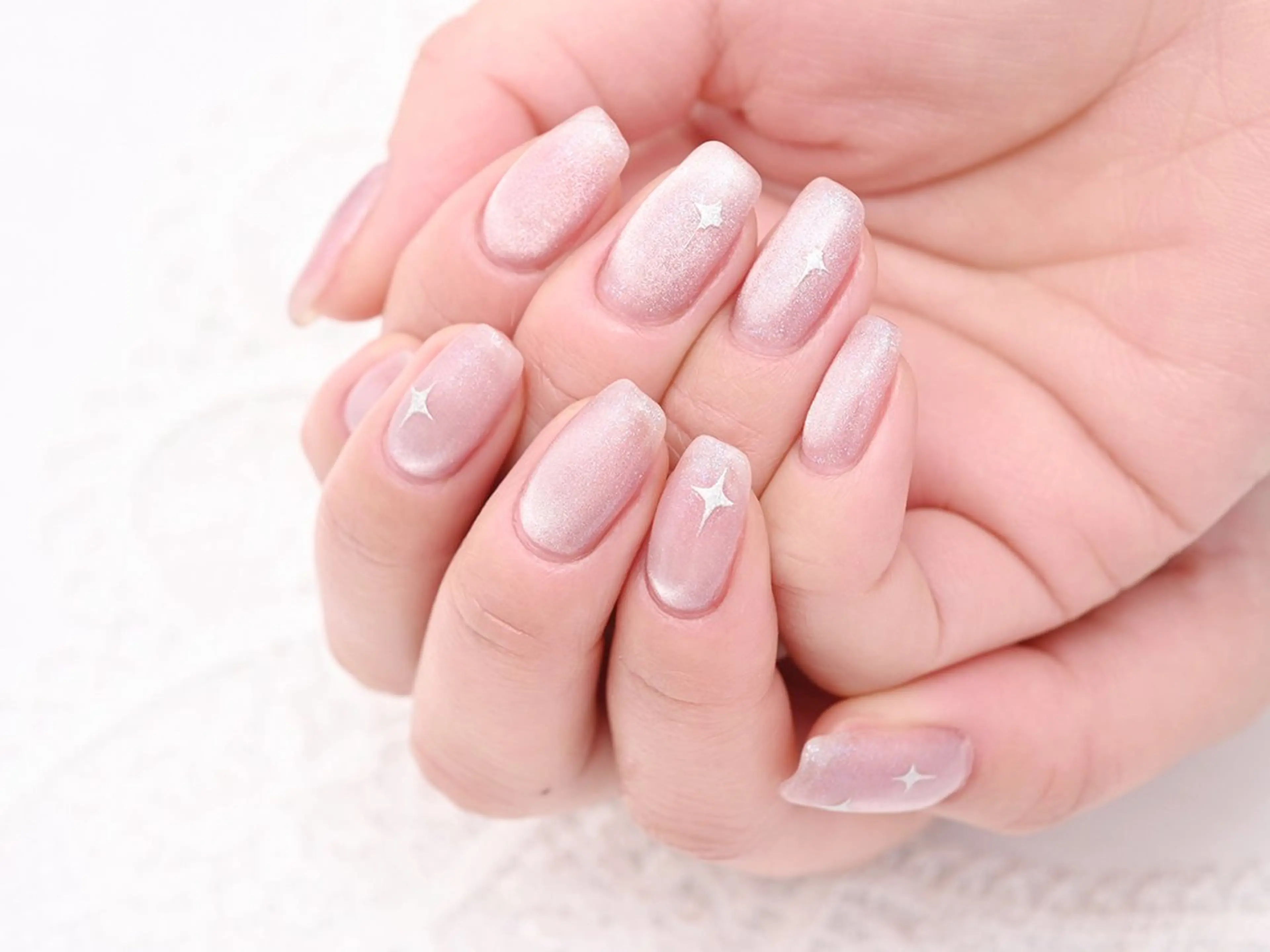 ネイル ハンドネイル ハンドケア Lilly nail Mikuのネイルデザイン