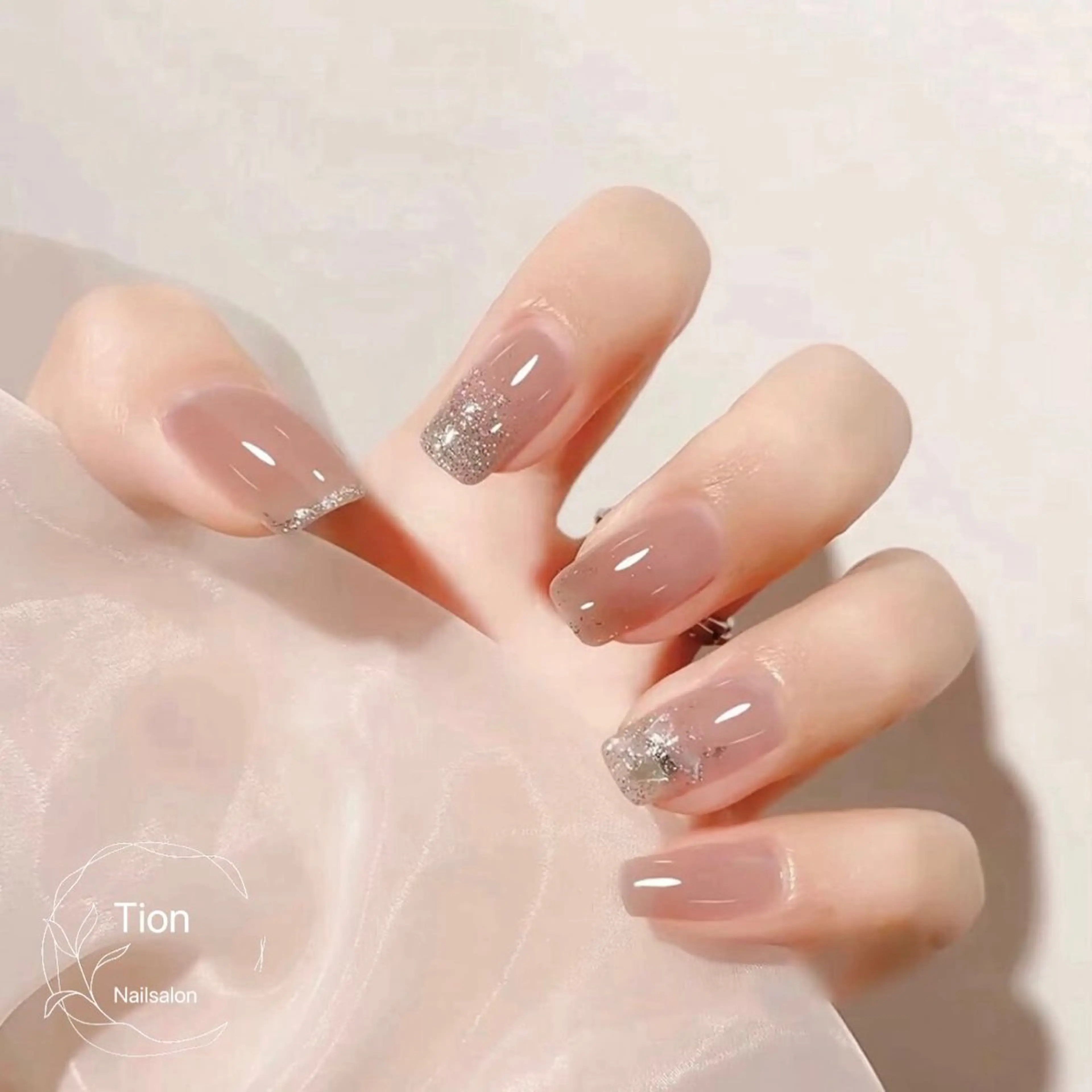 ネイル チークネイル 長さ出し フットネイル フレンチネイル ジェルネイル Nailsalon Tion 横浜西口店のネイルデザイン