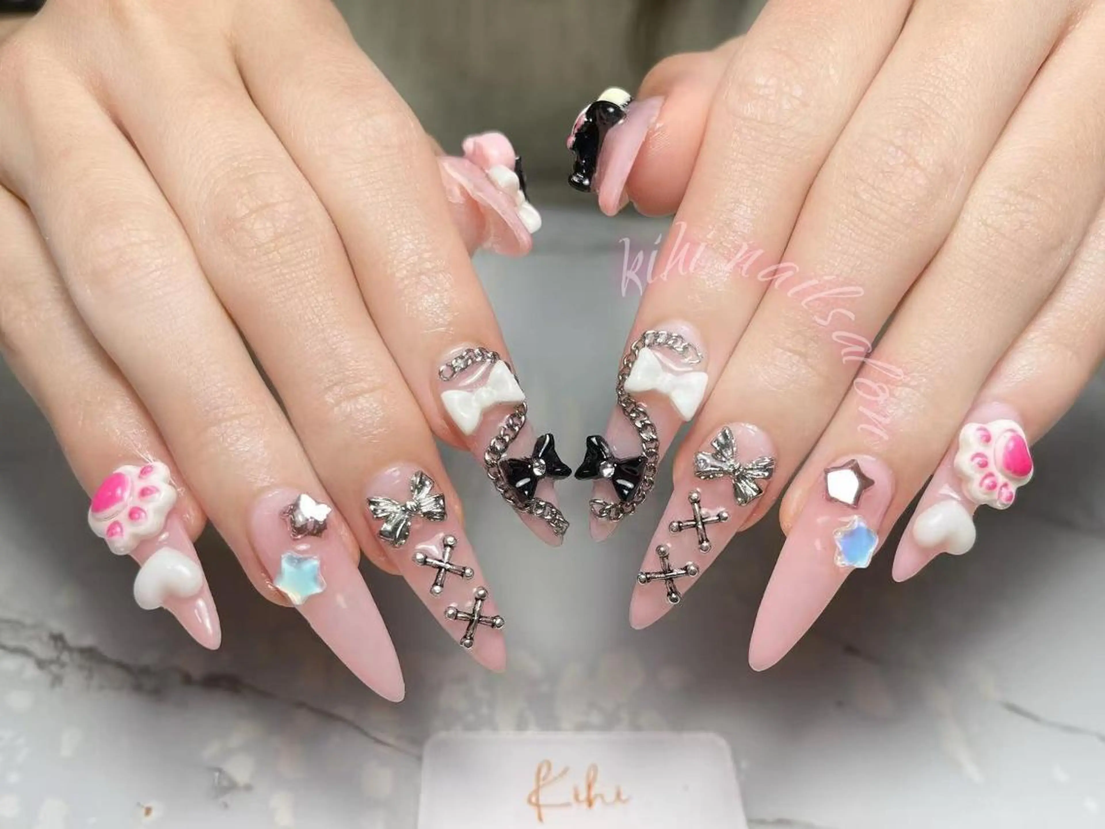 ネイル ゆな 研修中のネイルデザイン