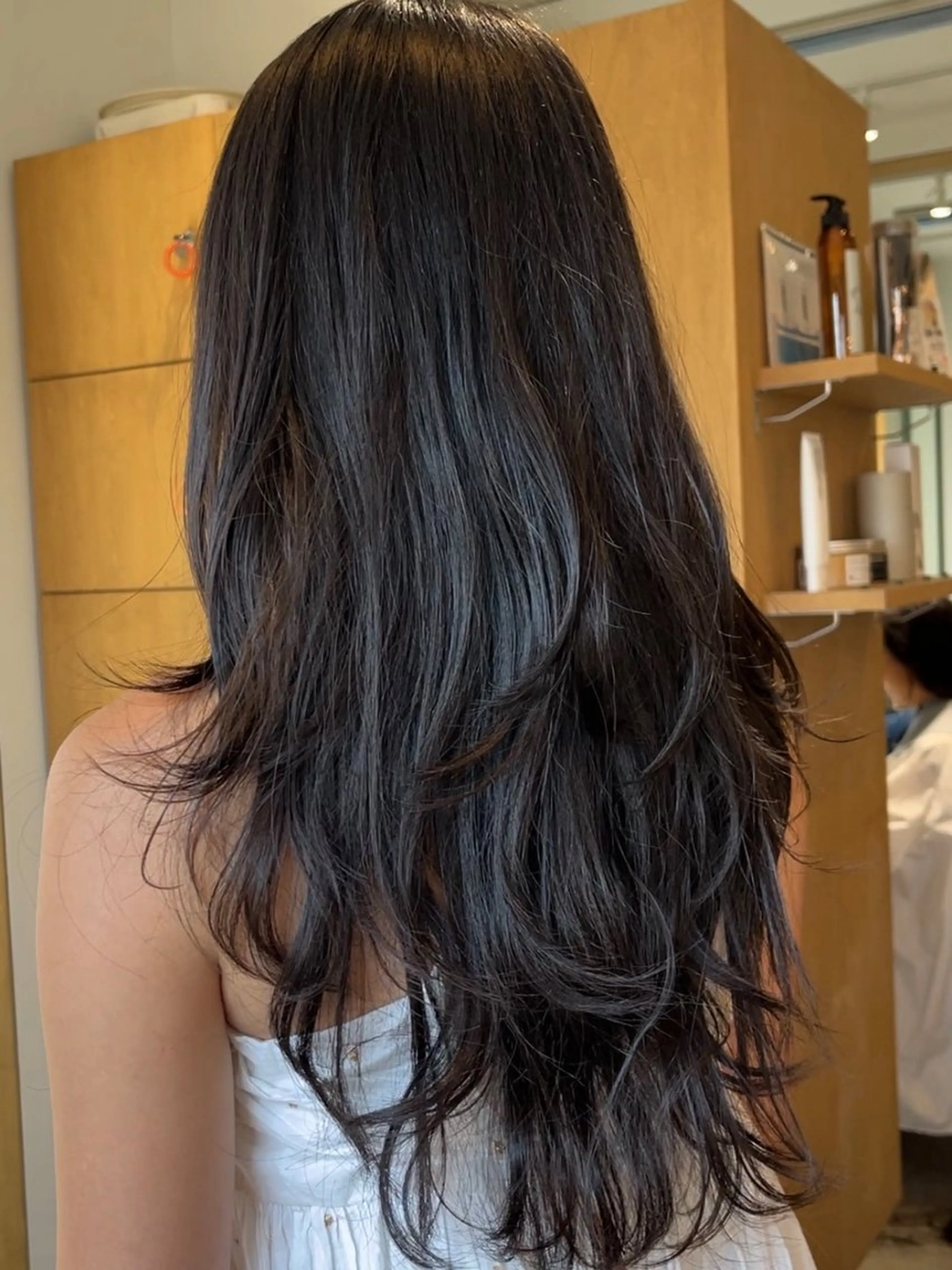 ロング ロングレイヤー レイヤーカット ロング カット トリートメント YUI／レイヤー カット/透明感カラーのヘアスタイル