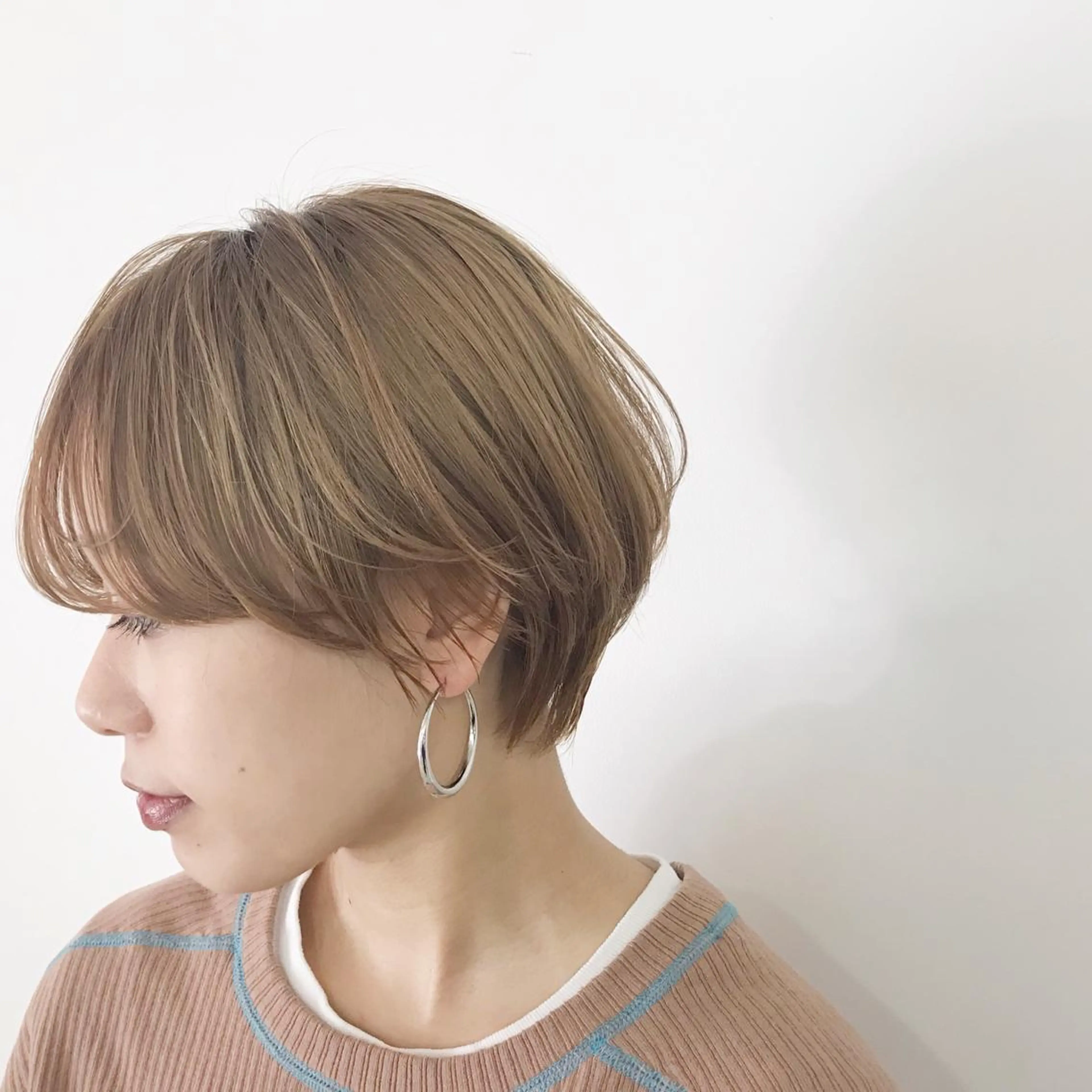 ショート カラー ハイトーンカラー ショートヘア カット ボブ/大人ヘア k-two濱田のヘアスタイル