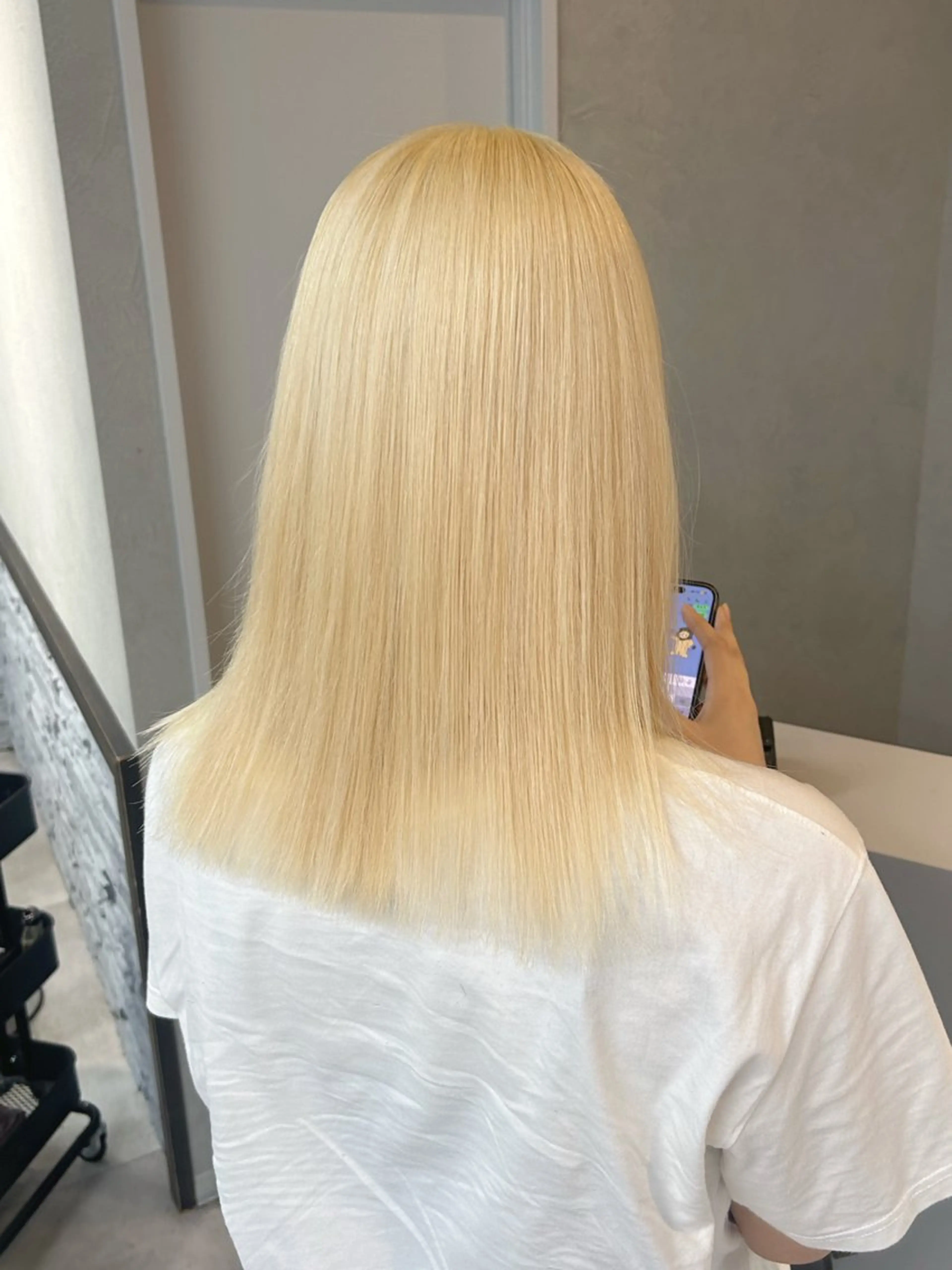 ミディアム ヘアカラー トリートメント moe🎀 透明感カラーのヘアスタイル