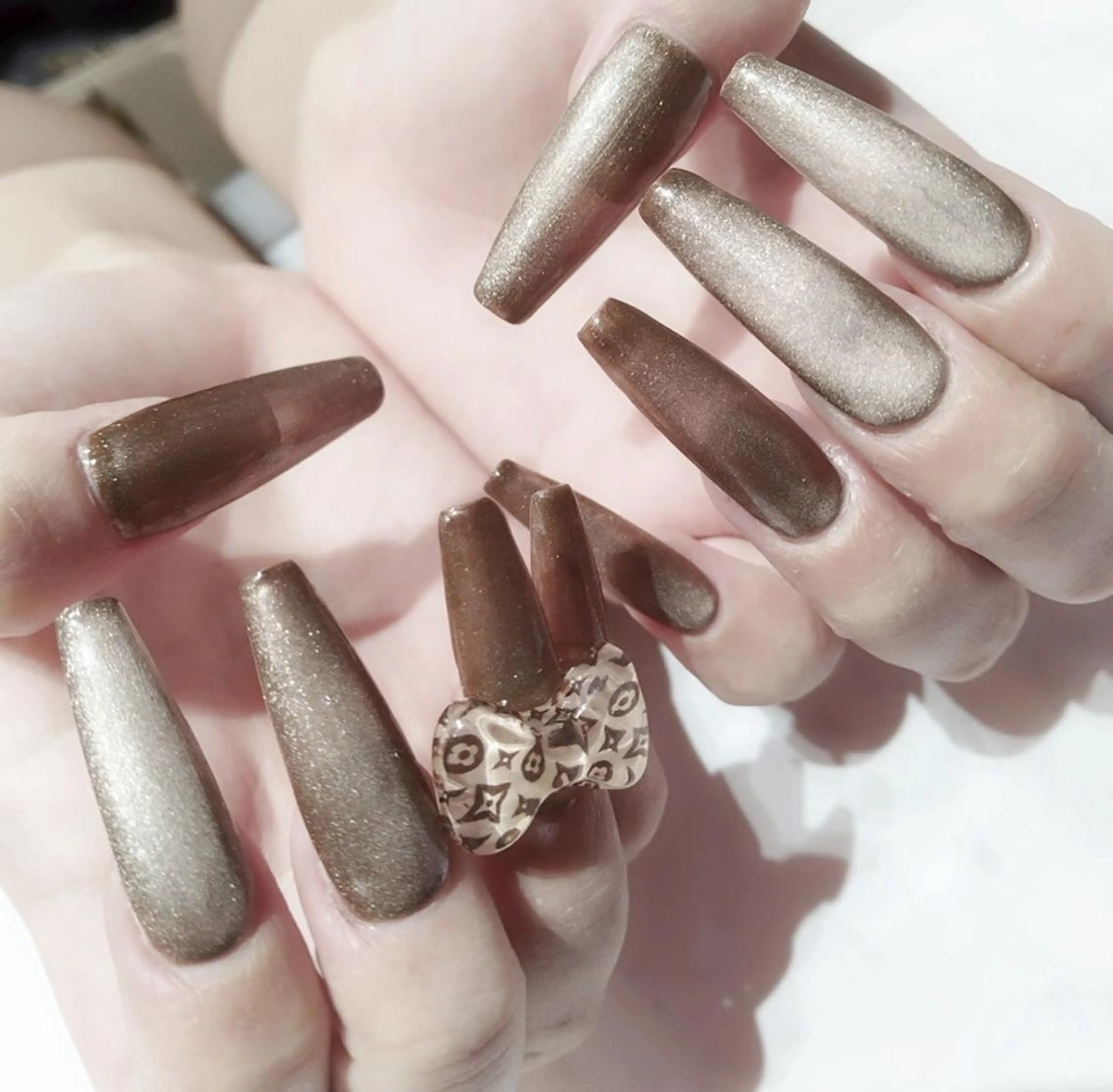 ネイル ロングネイル マグネットネイル あ きのネイルデザイン