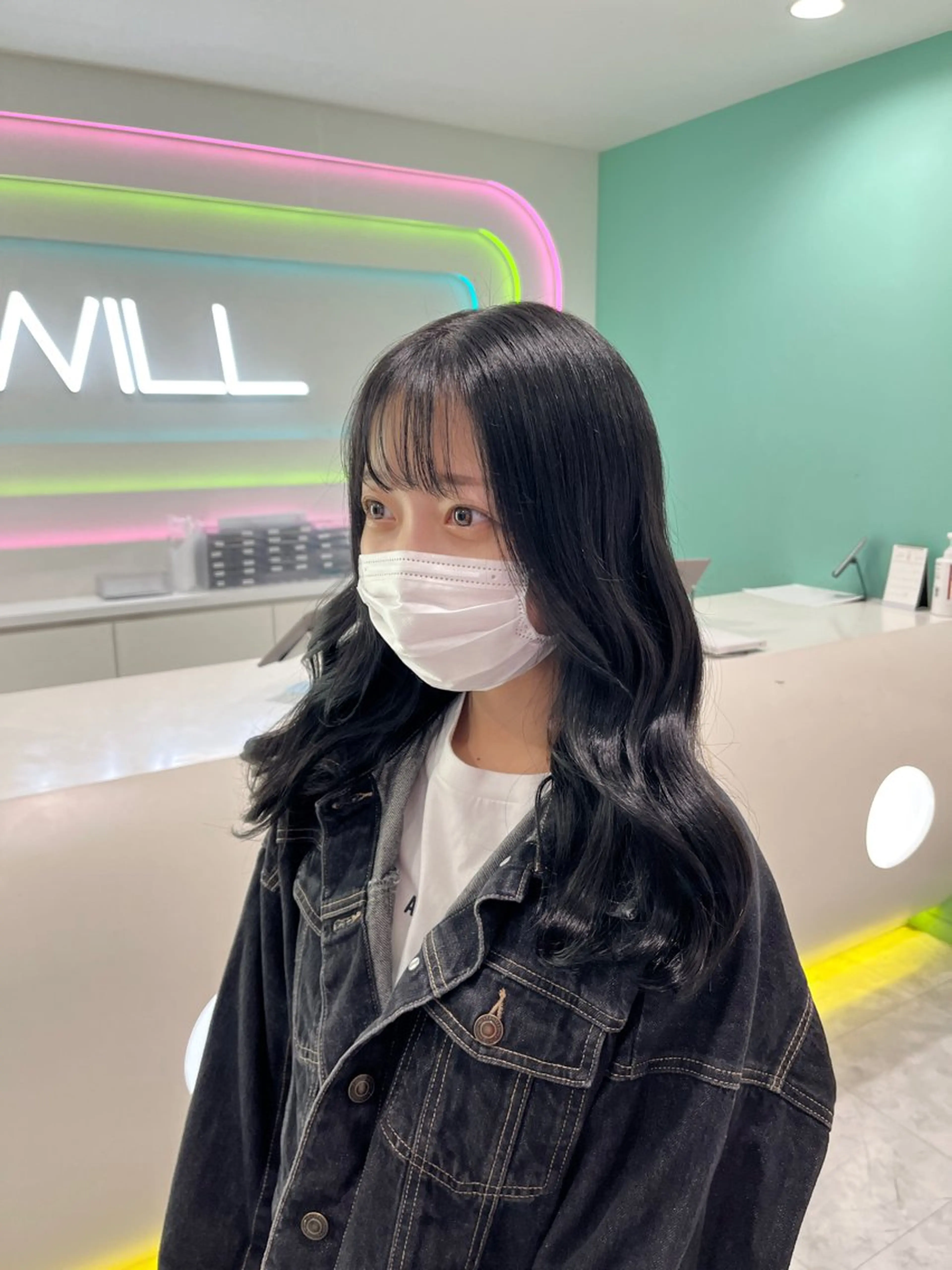 セミロング カラー ヘアアレンジ 黒髪 カット ヘアカラー トリートメント ヘアセット 🎀Girly艶髪 暖色🎀Harukaのヘアスタイル