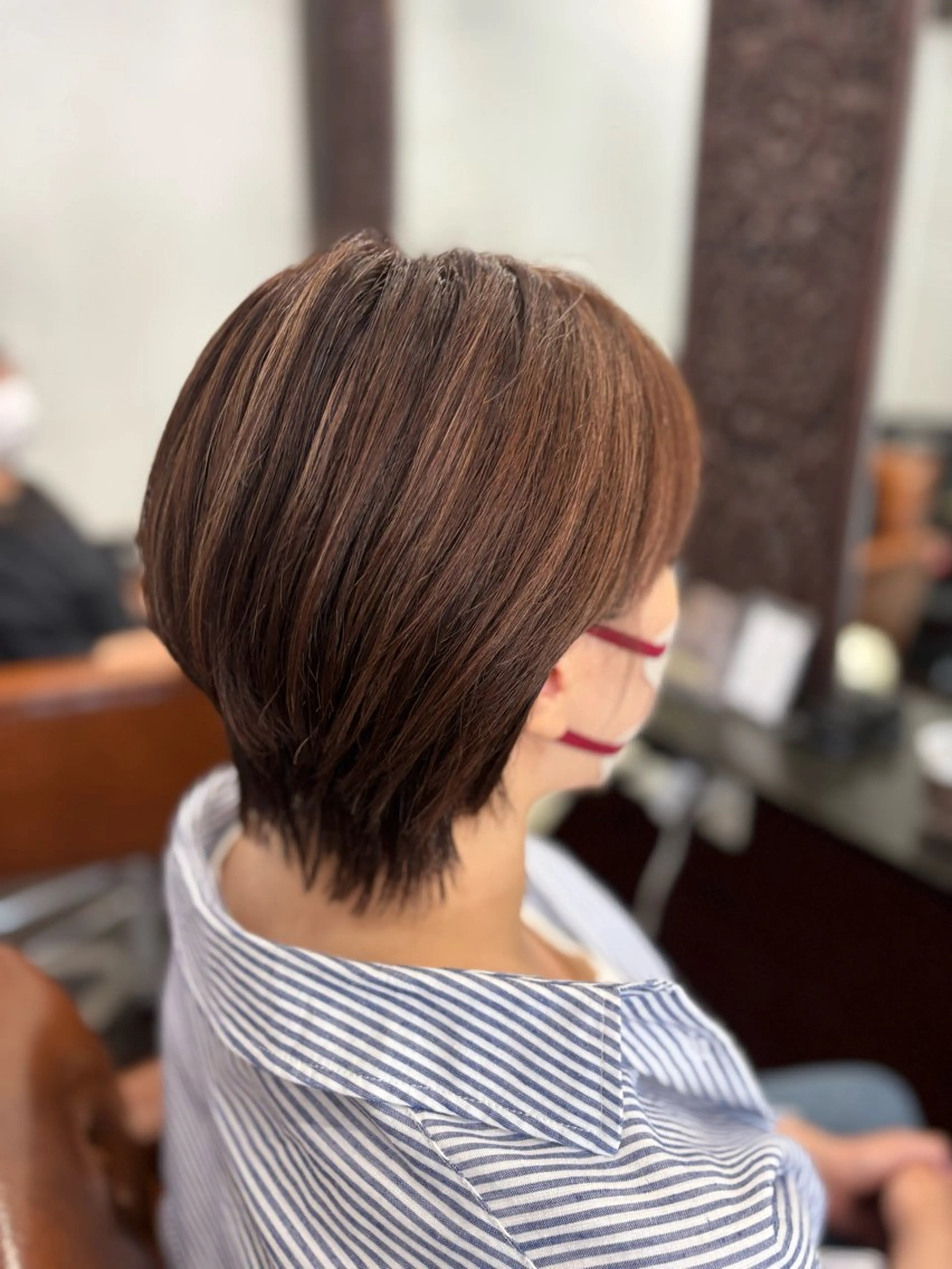 ショート カラー ブラウンカラー ハイライトカラー ハイライト ショートヘア ヘアカラー トリートメント chouchou所属・本間友也/白髪ぼかし /ハイトーンのヘアスタイル