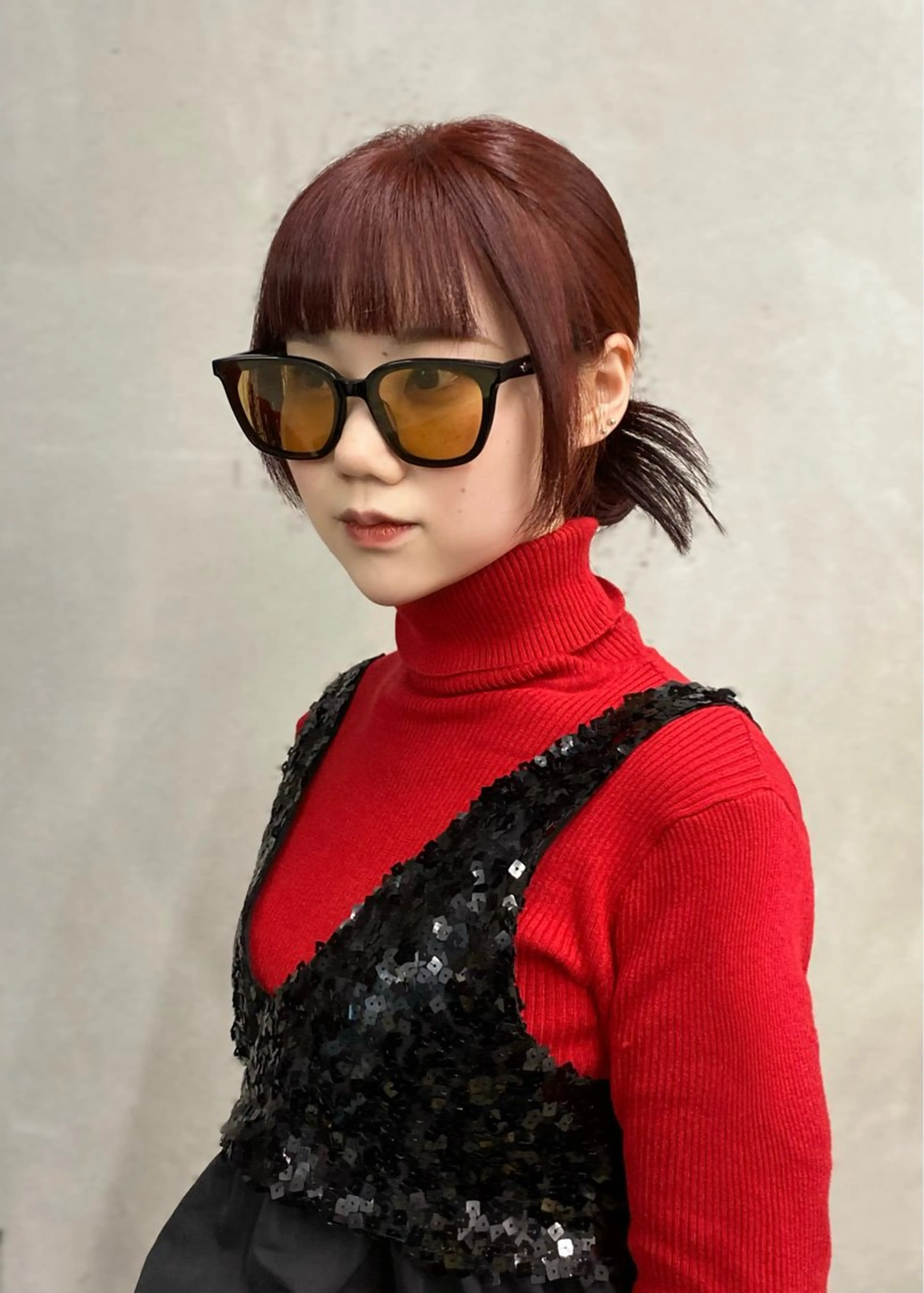 ミディアム カラー ヘアアレンジ ブリーチ ブリーチなしカラー レッドカラー カット ヘアカラー お呼ばれヘアアレンジ mina🌷のヘアスタイル