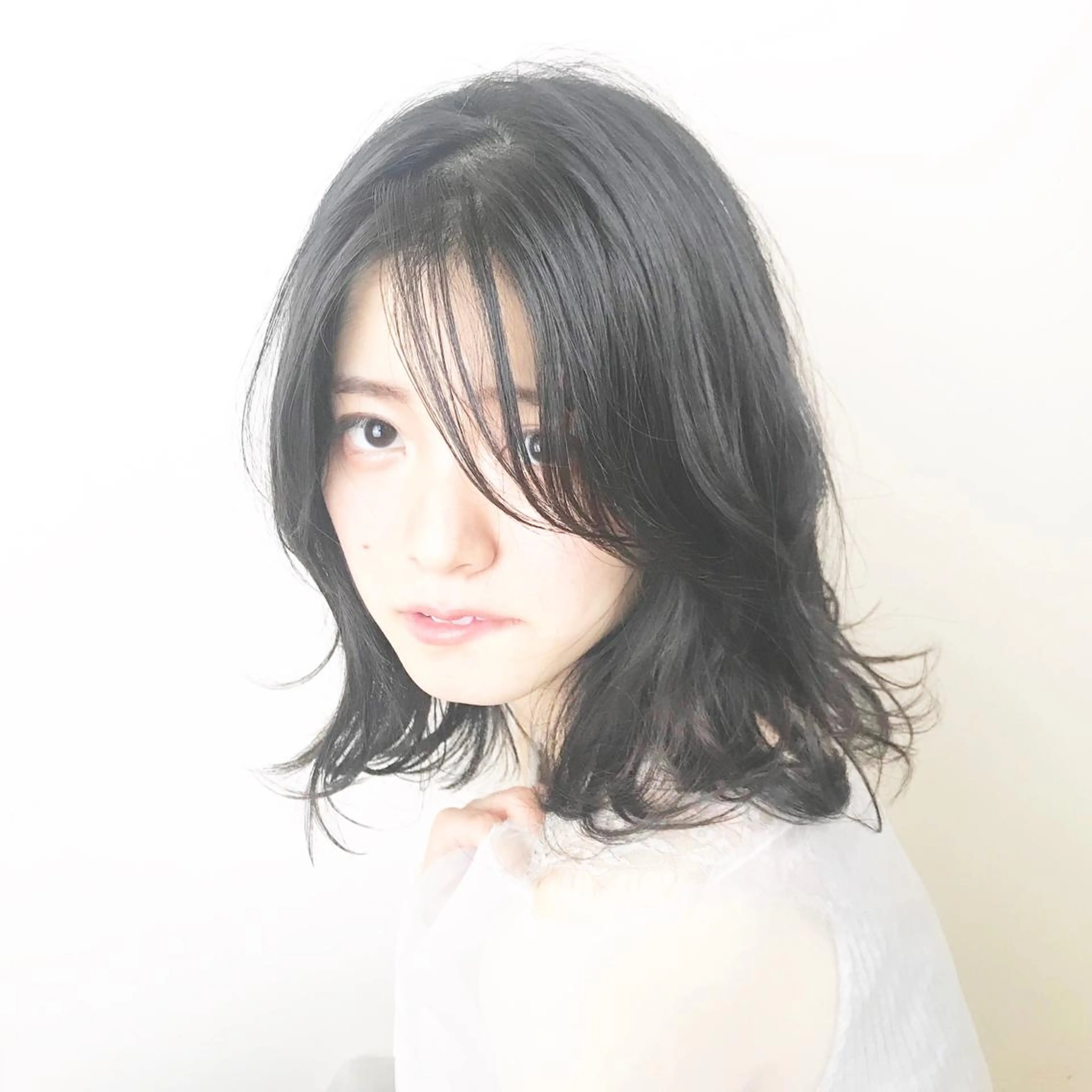 ミディアム 岡山 亮介のヘアスタイル