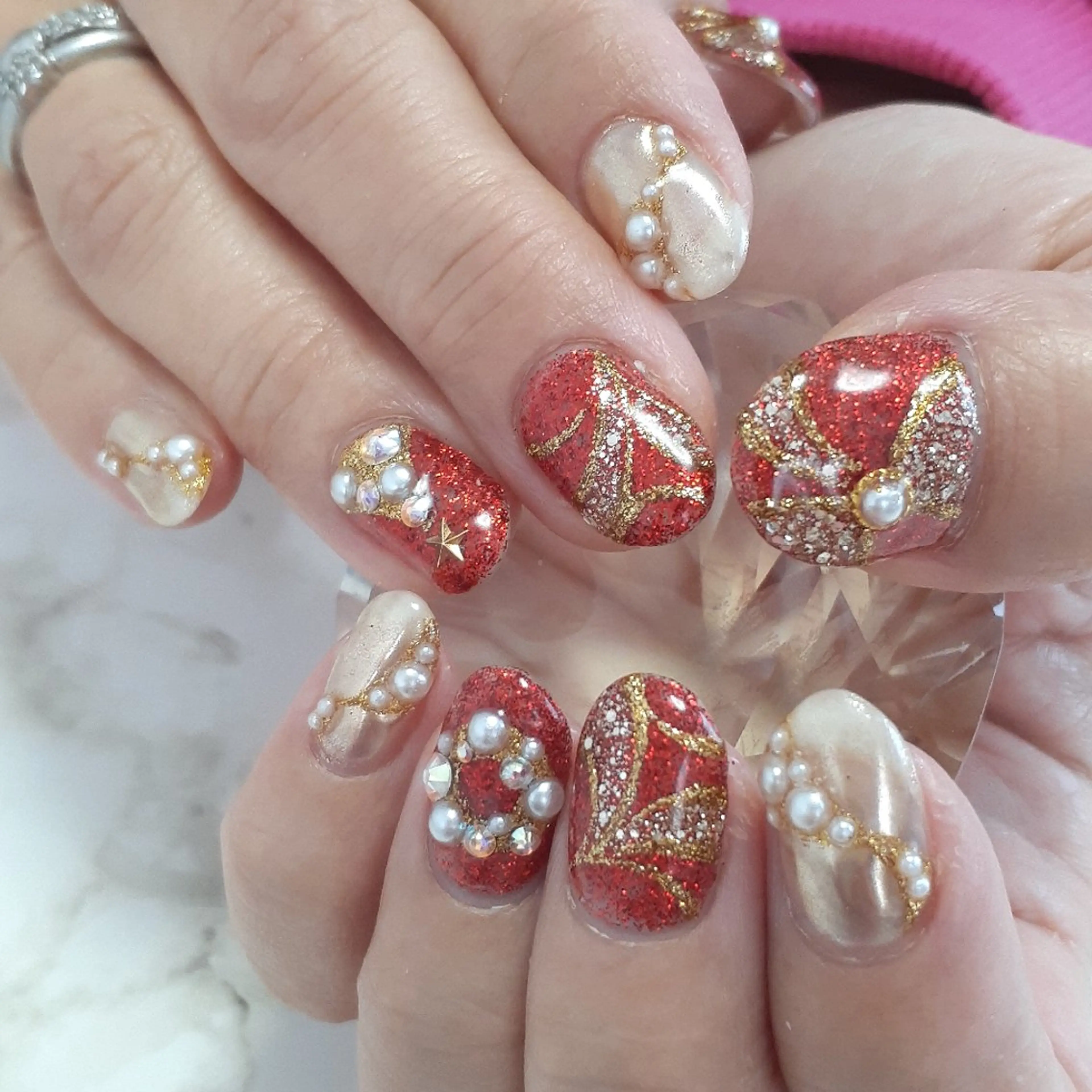 ネイル キラキラネイル 冬ネイル クリスマス ハンドネイル 池元 真由美のネイルデザイン