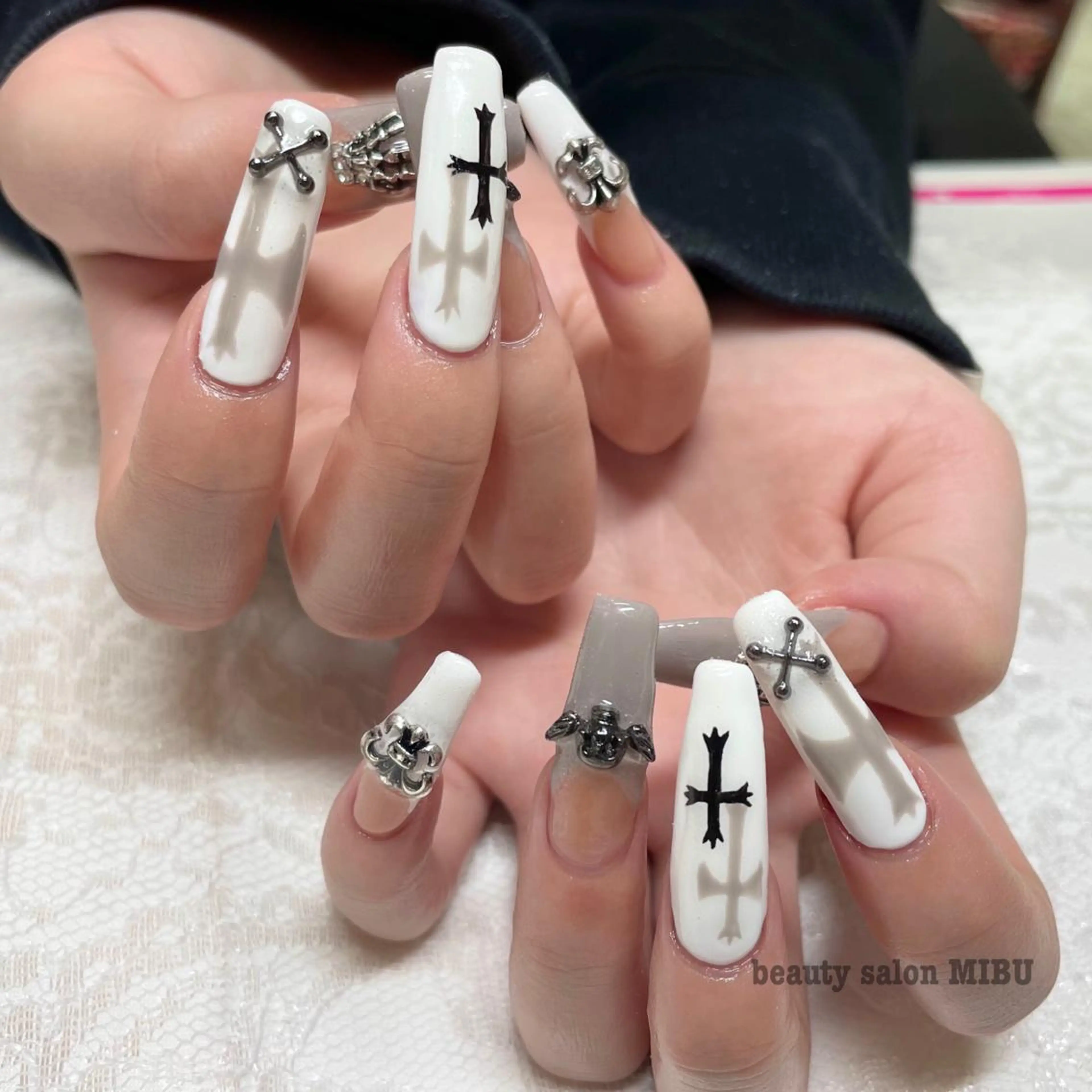 ネイル Sunny.Roa fujiのネイルデザイン