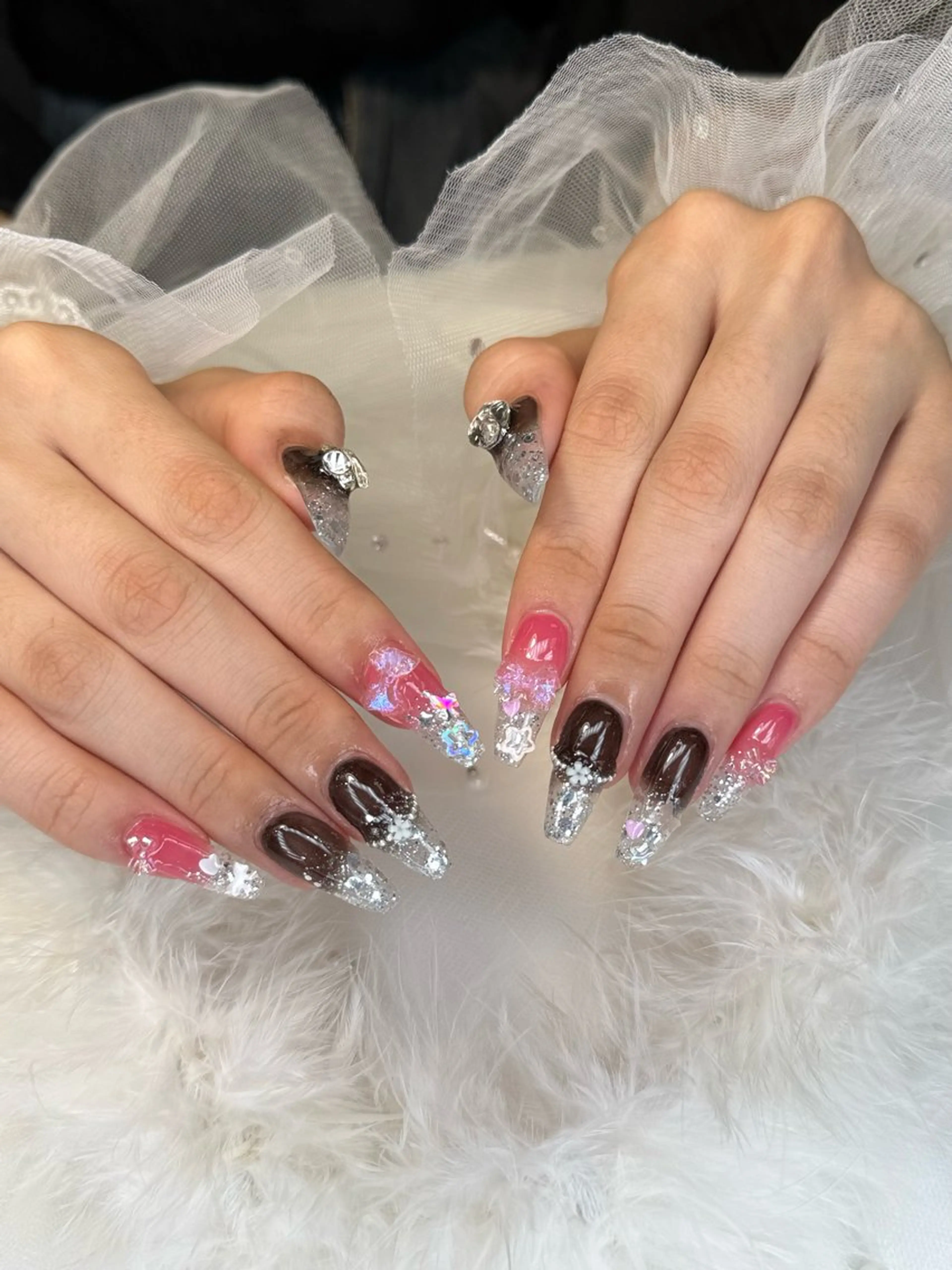 セミロング ハンドネイル Bibi beauty spa Osaka所属・Chann Channのネイルデザイン