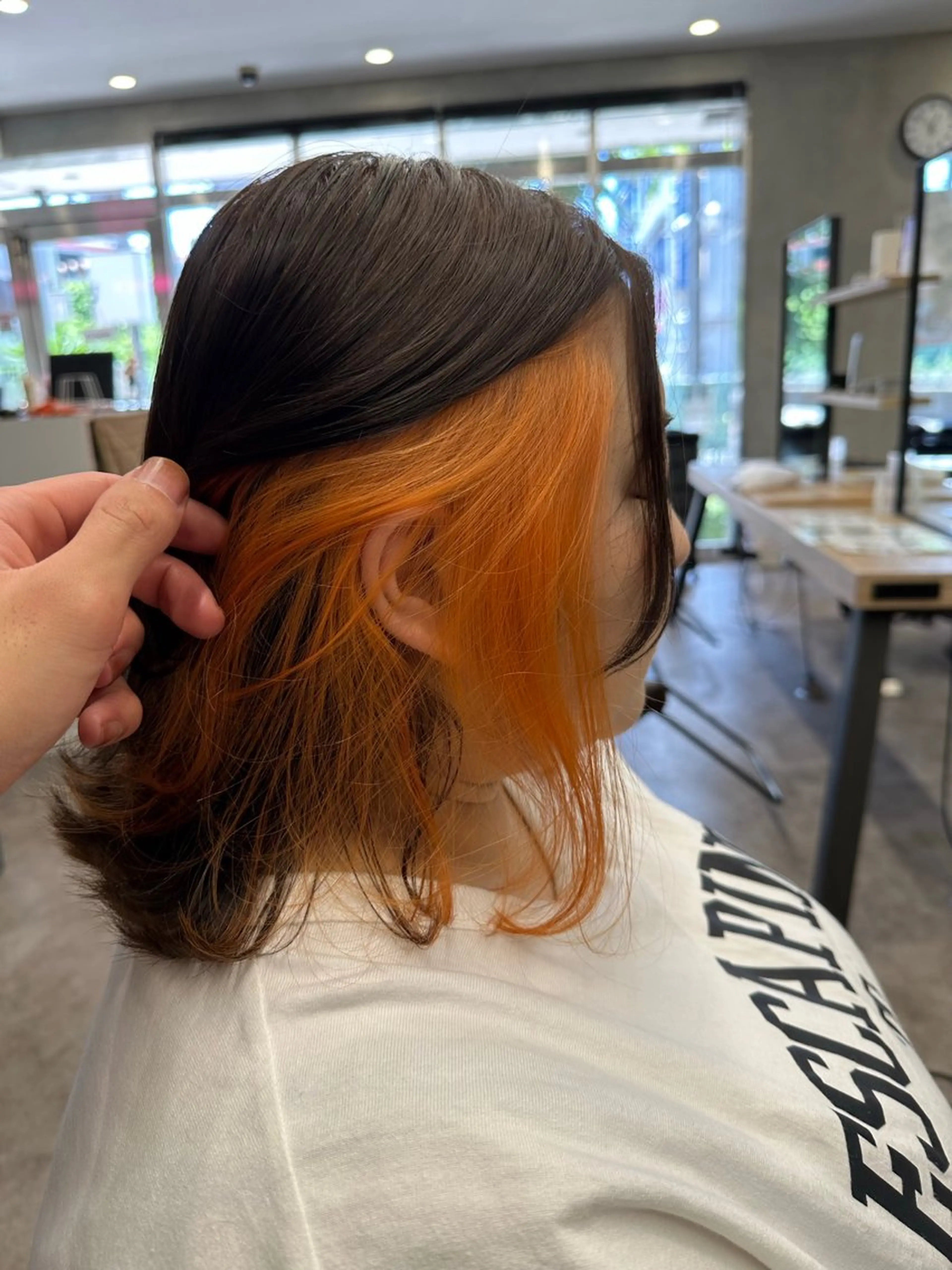 ミディアム カラー ブリーチ オレンジ ヘアカラー トリートメント yu-ki レイヤー/ブリーチのヘアスタイル