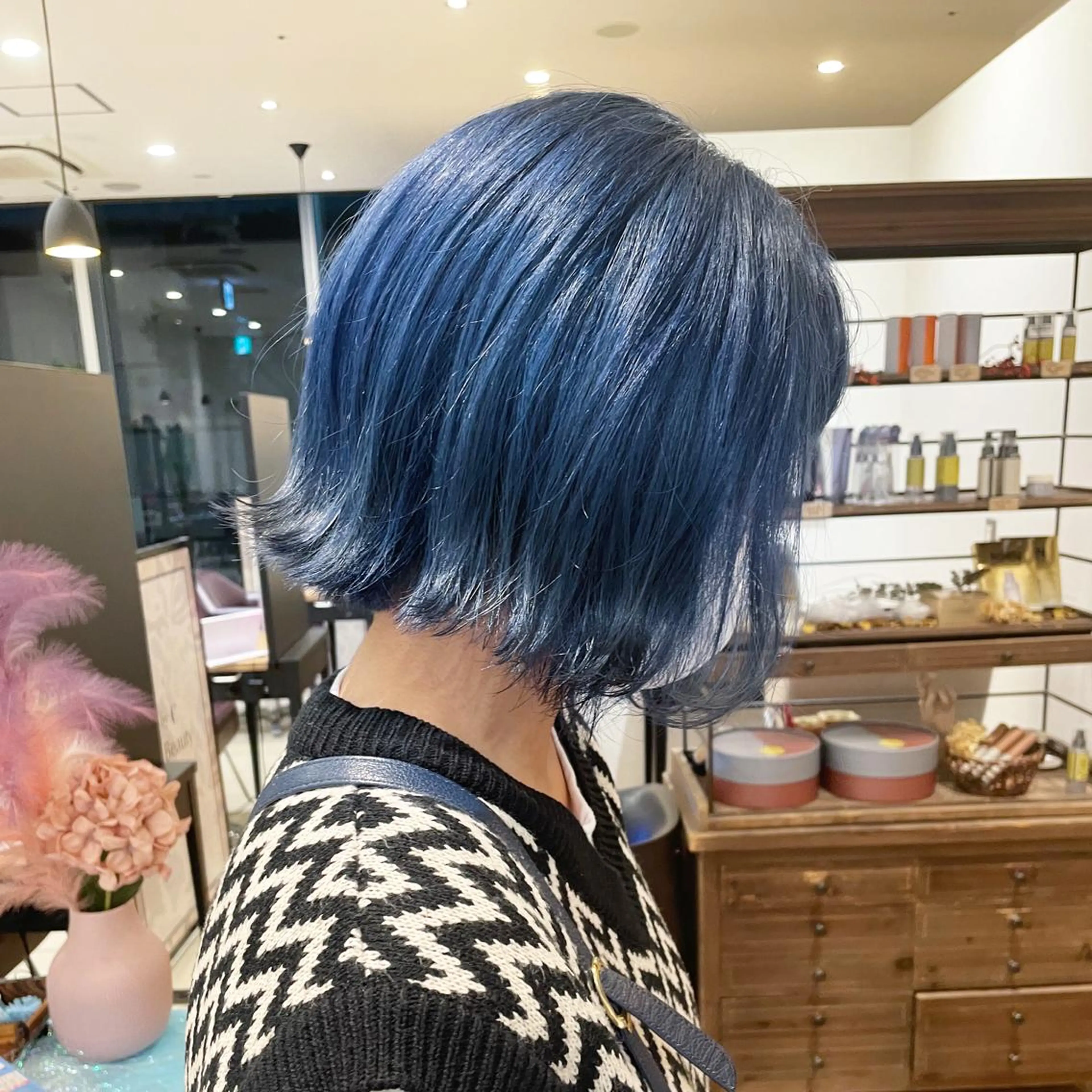 ショート カラー 黒髪 ブルーカラー ブルーブラック 髪質改善/ブリーチ 田代 龍我のヘアスタイル