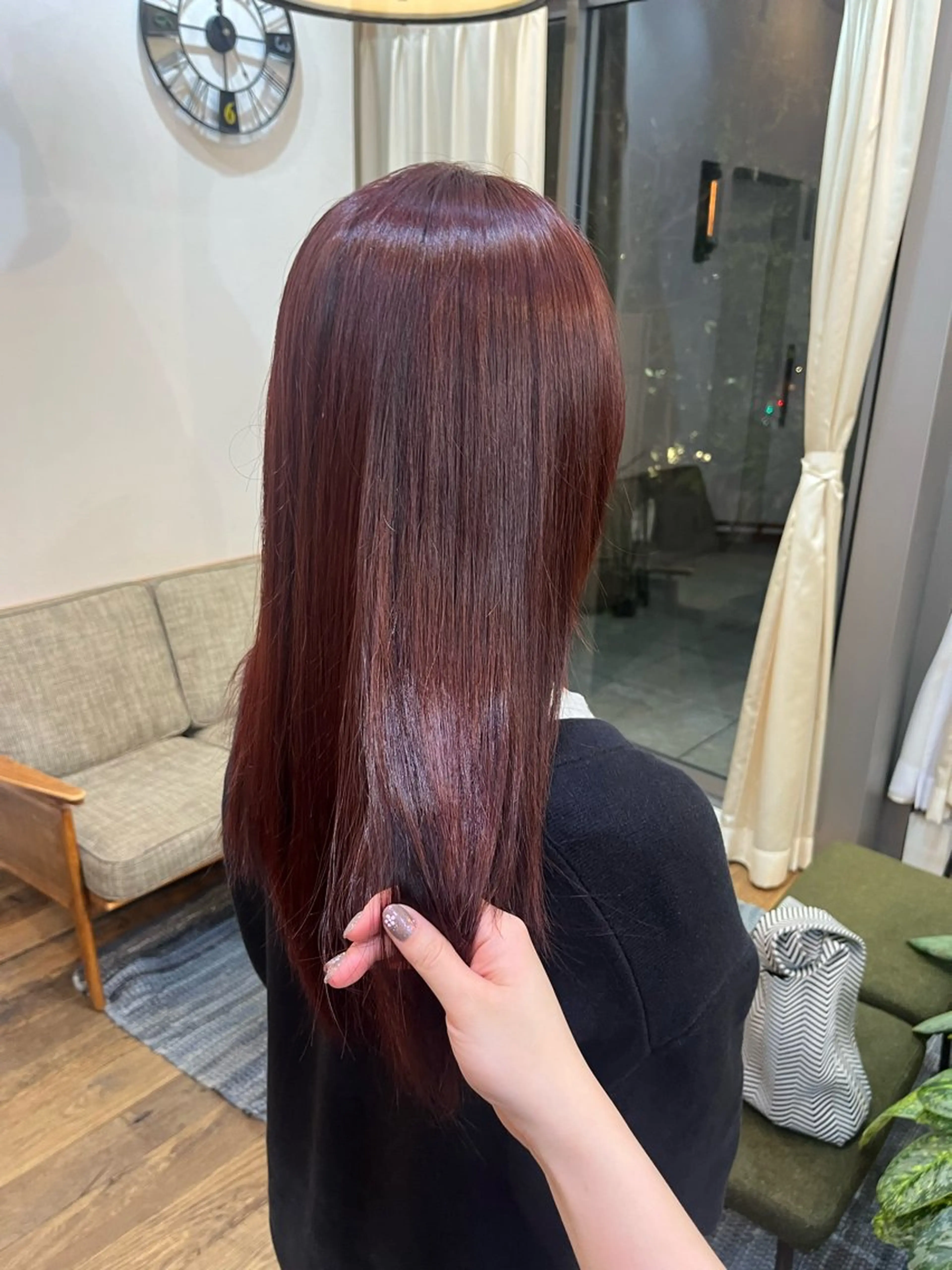 カラー レッドカラー Belle Ginza並木通り所属・縮毛矯正／銀座／ 秋葉 香乃のヘアスタイル