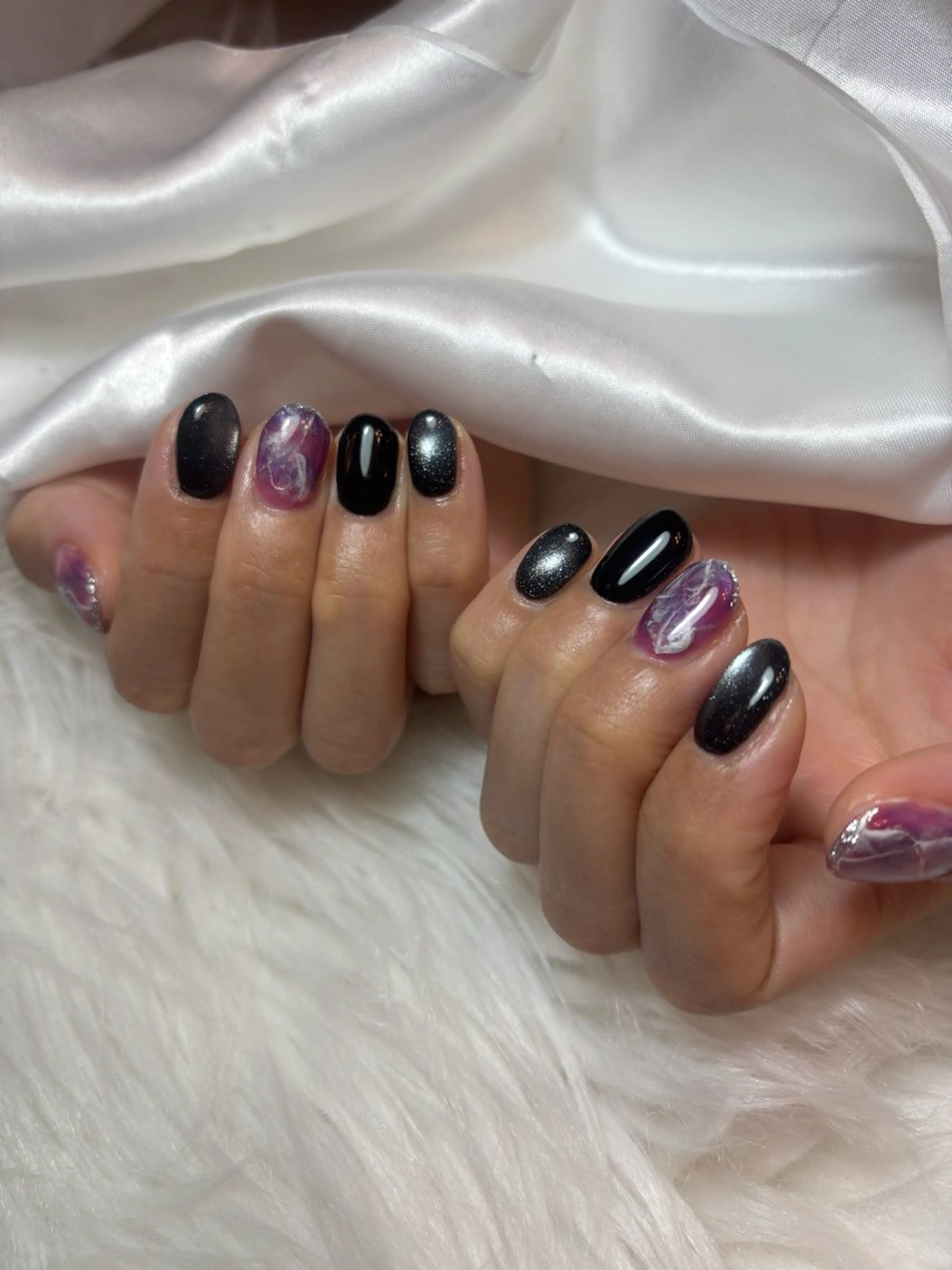 ネイル ブルー キラキラネイル 韓国ネイル マグネットネイル シンプルネイル ハンドネイル timtam --sakiのネイルデザイン