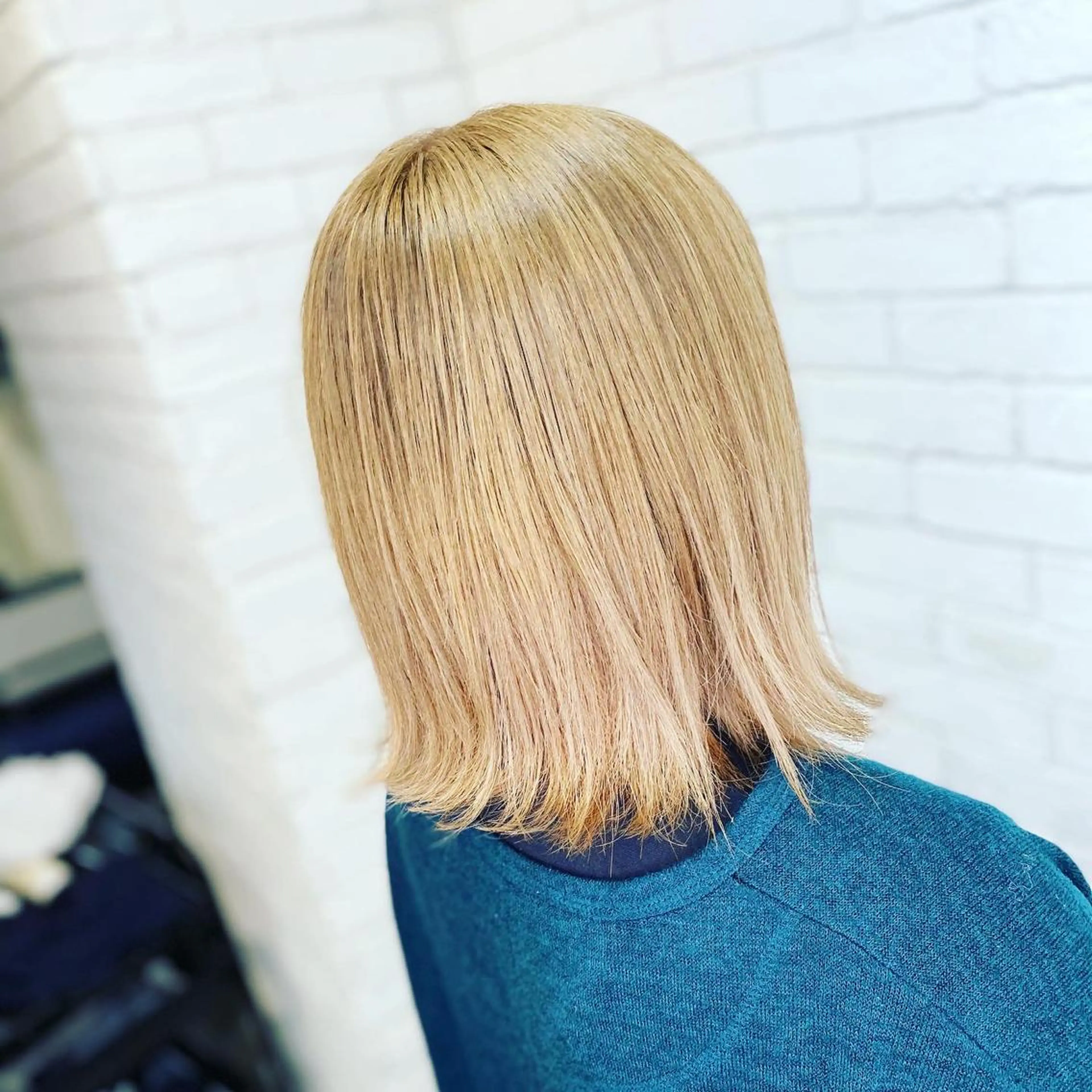 ミディアム カラー ヨシダ フミノリのヘアスタイル