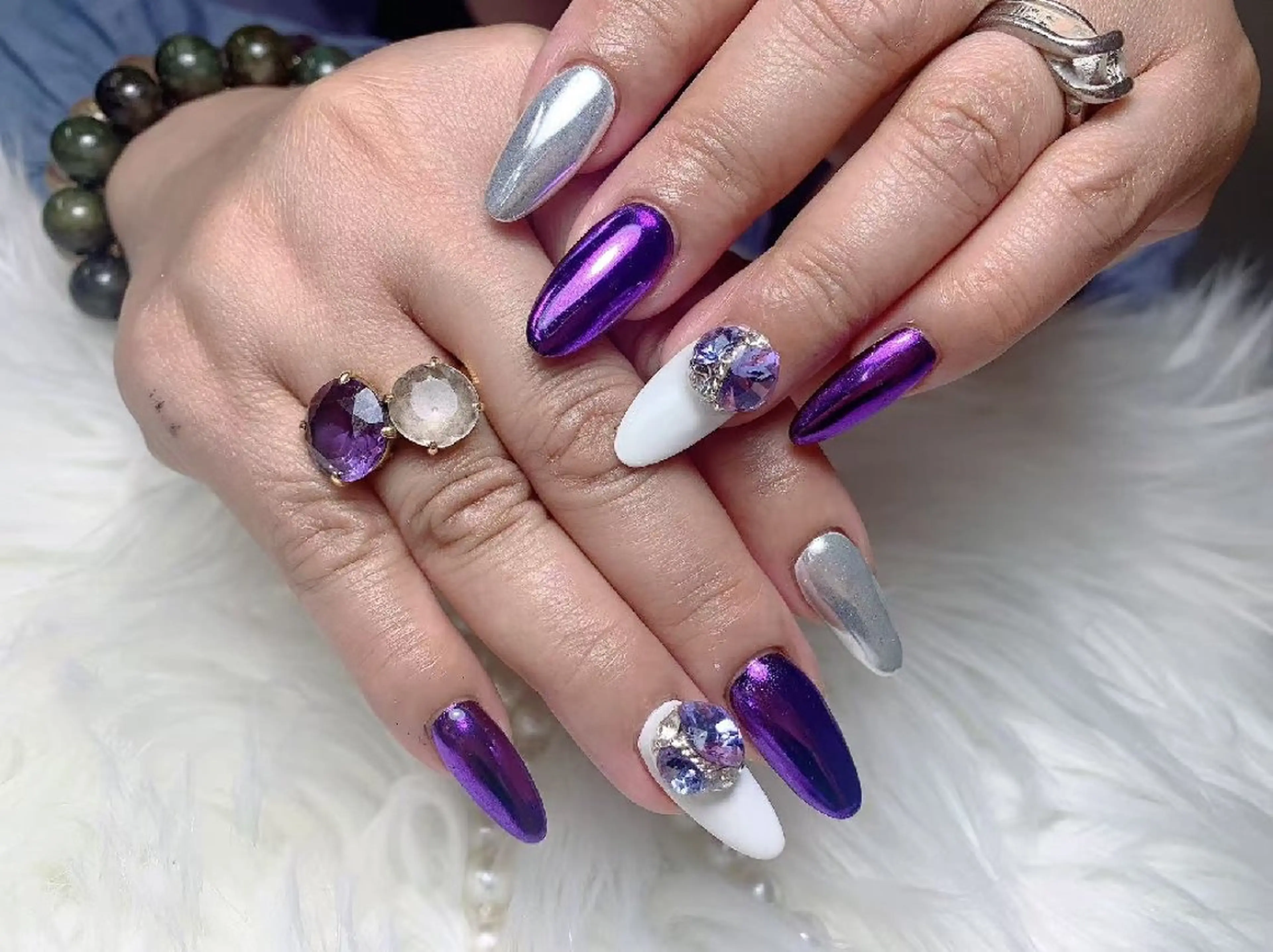 ネイル ENsalon AKIRAのネイルデザイン