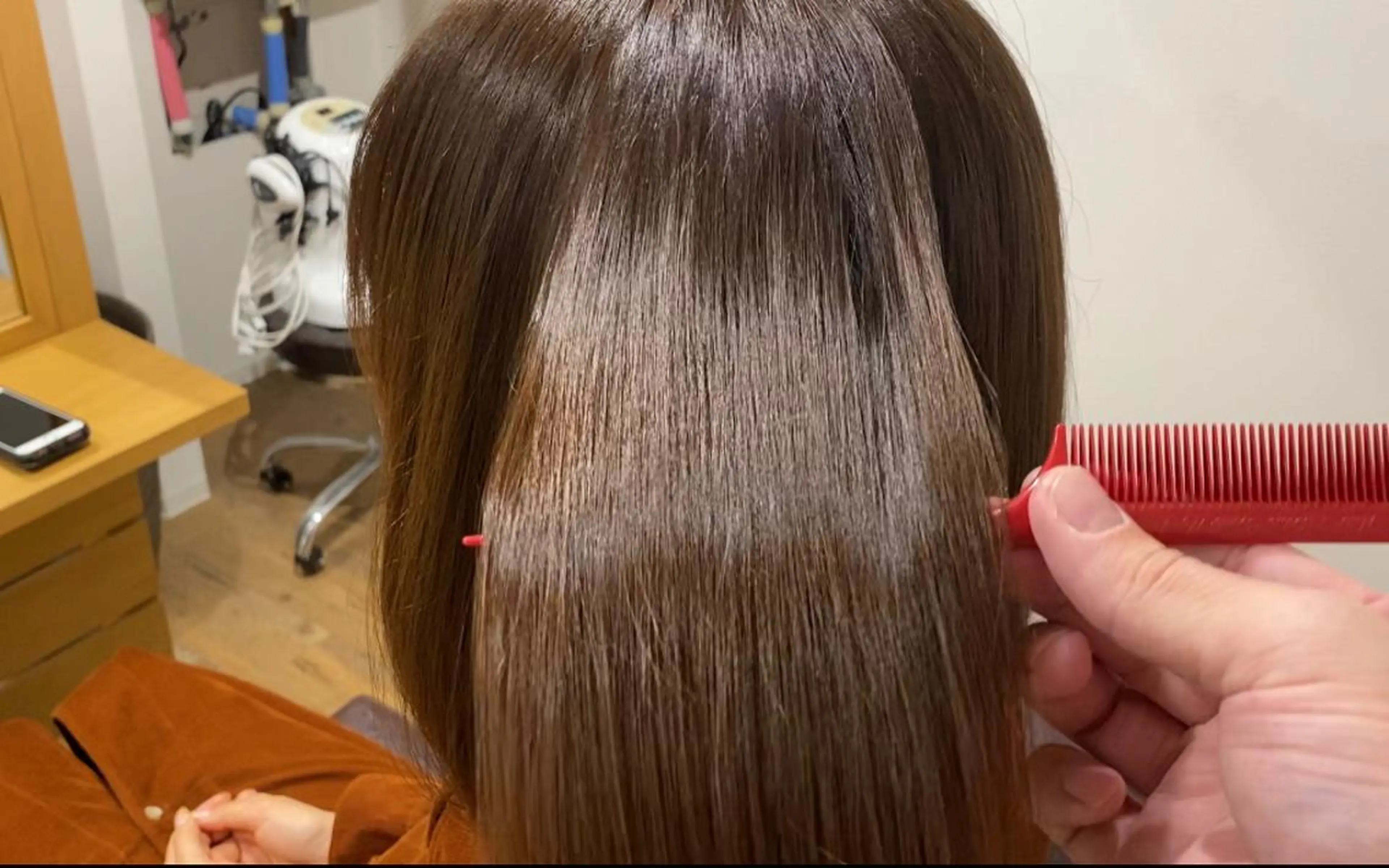 ミディアム カラー イルミナカラー 髪質改善 カット ヘアカラー トリートメント KIZU 髪質改善 オカルト怪談のヘアスタイル