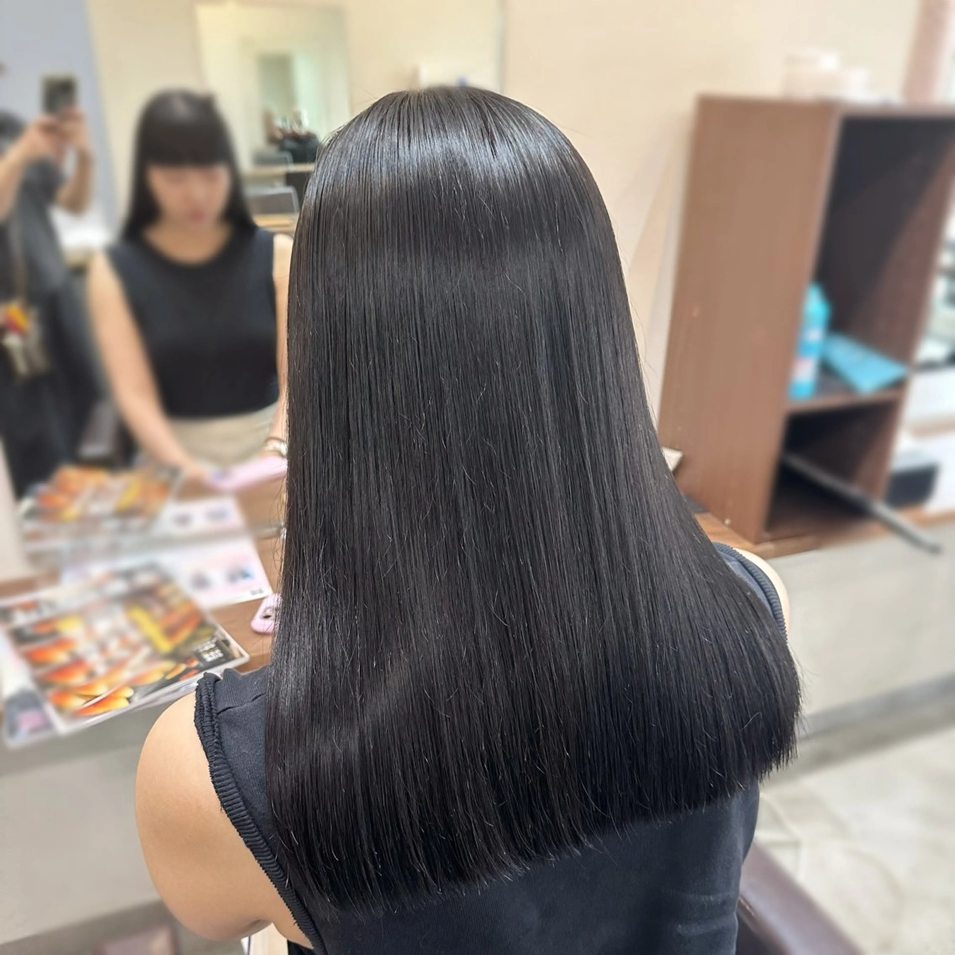 セミロング カラー ヘアアレンジ 縮毛矯正 シンプルでちゃんと 特別🎀✨mihoのヘアスタイル