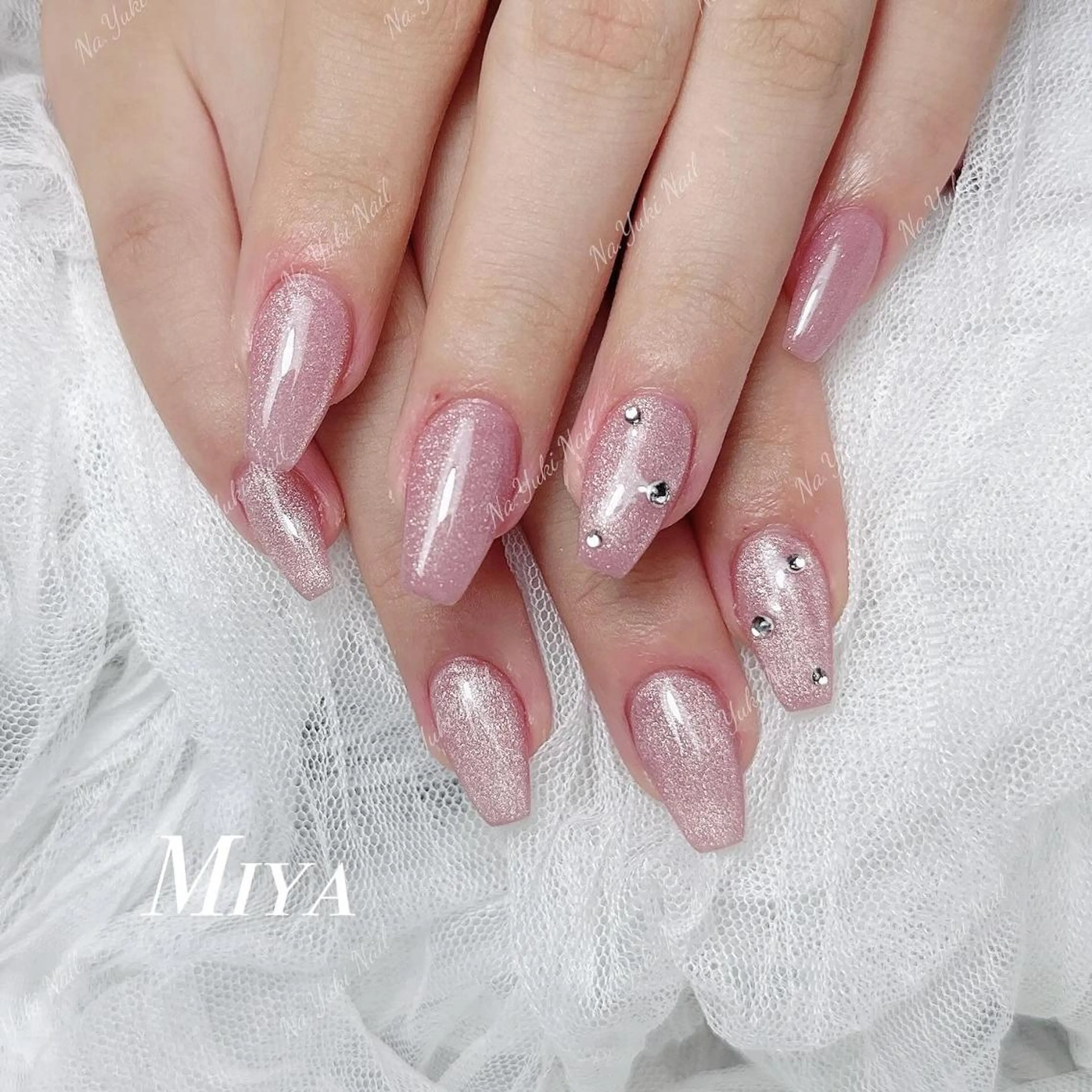 ネイル Queenie 🦋のネイルデザイン