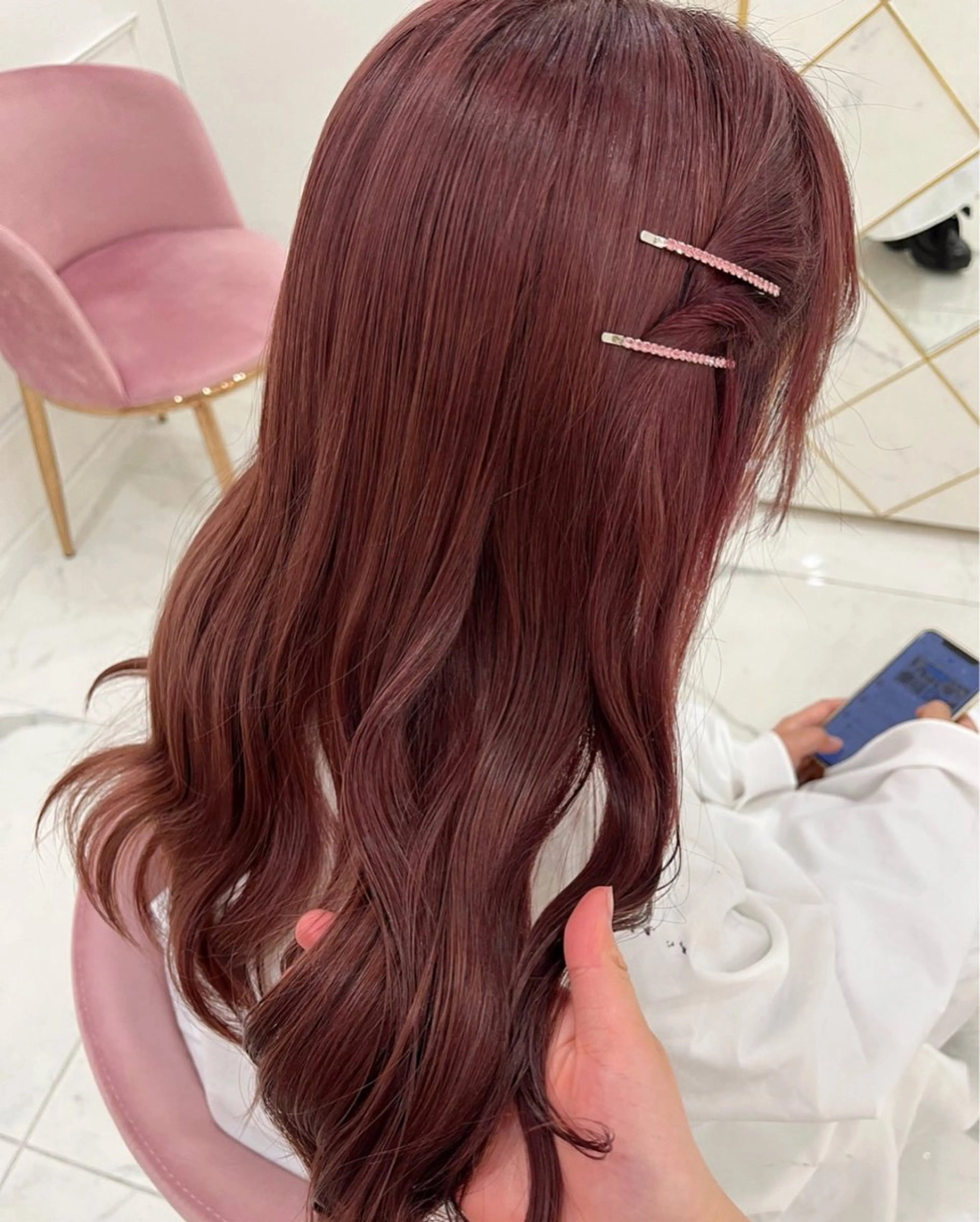 ロング Tinker Lip  ティンカーリップ所属・小林 愛華のヘアスタイル