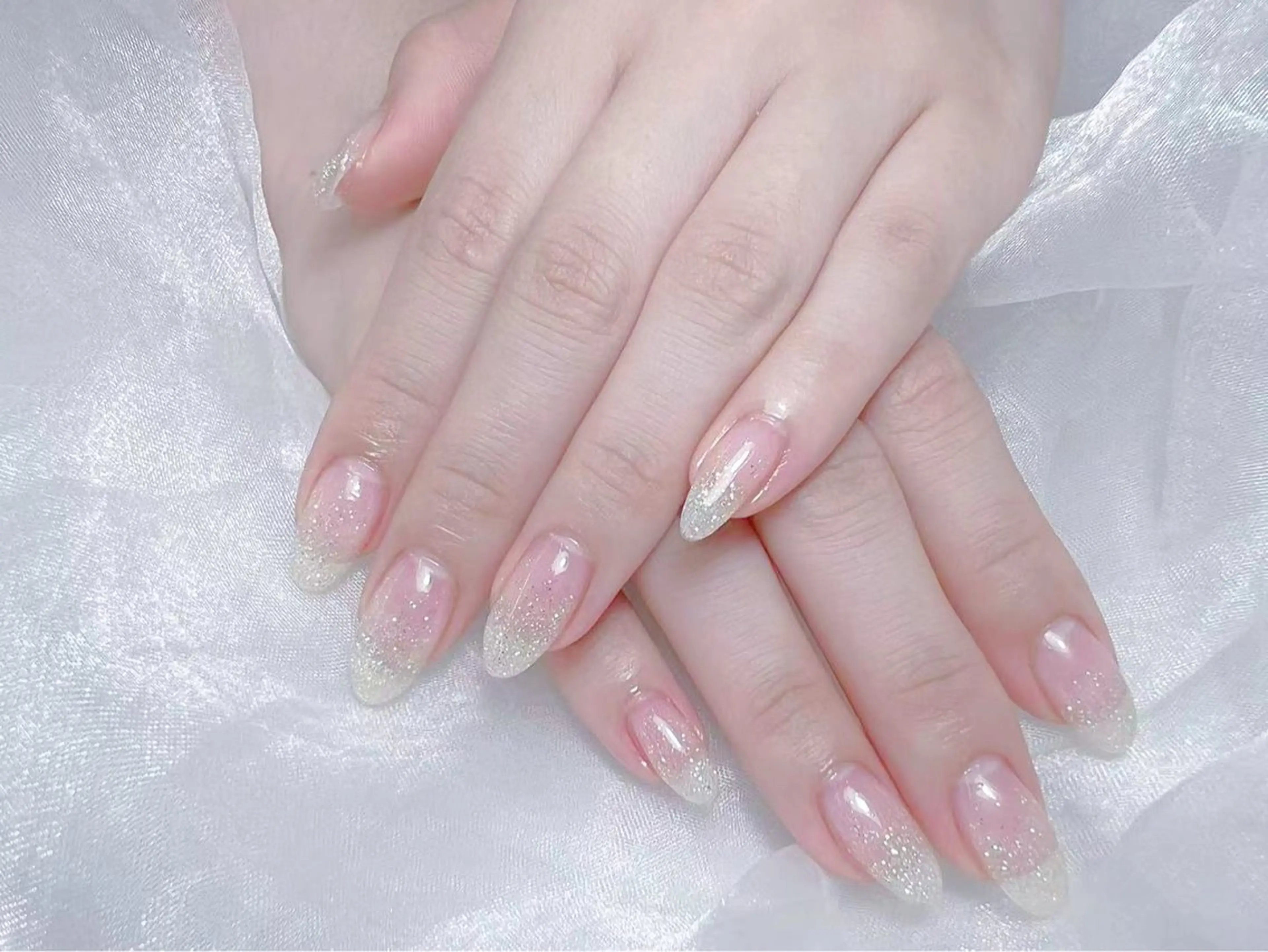 ネイル オーロラネイル フレンチネイル グラデーション 韓国ネイル マグネットネイル ハンドネイル NOA NAILのネイルデザイン