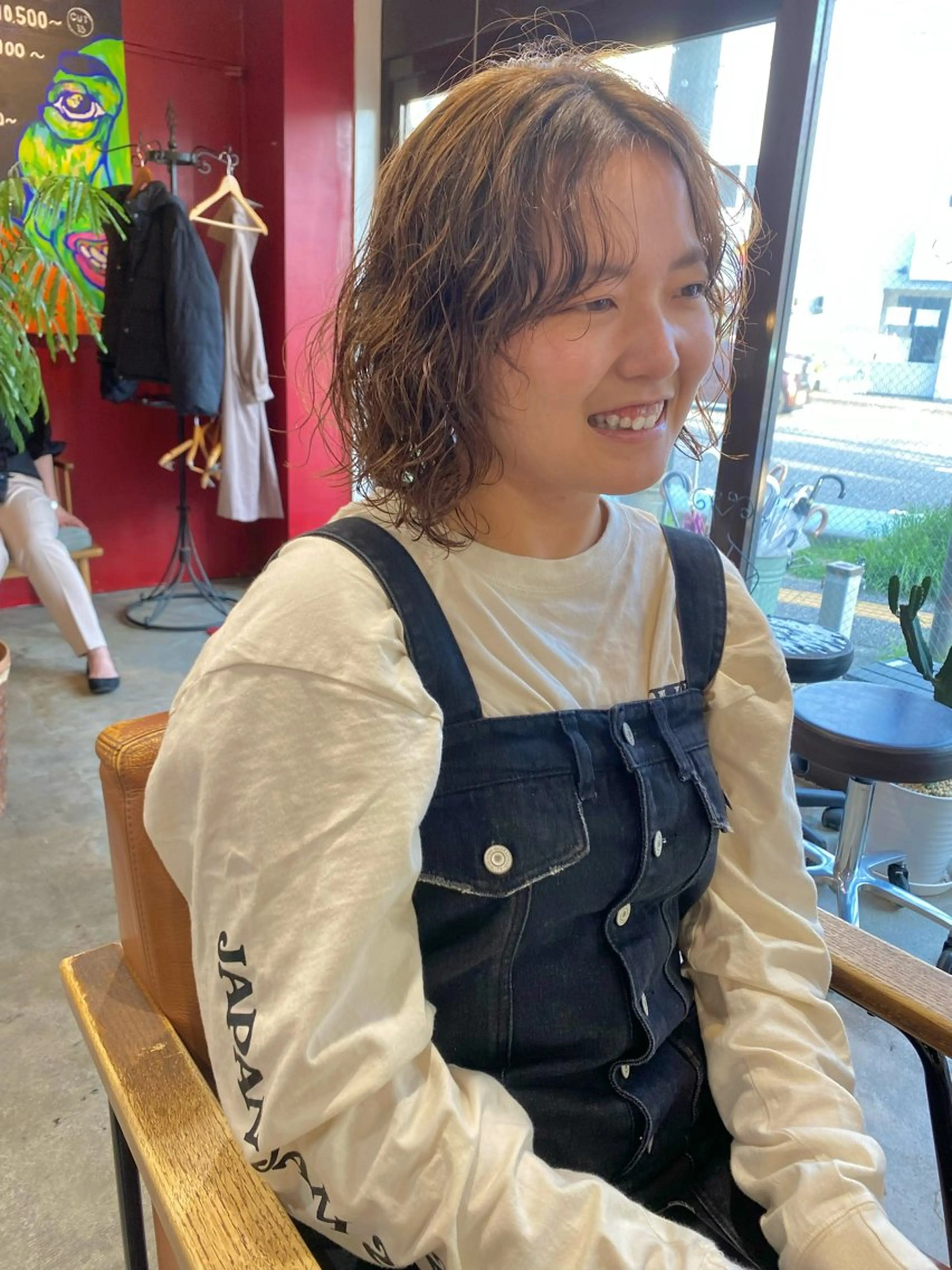 ショート パーマ 小日向 沙織のヘアスタイル